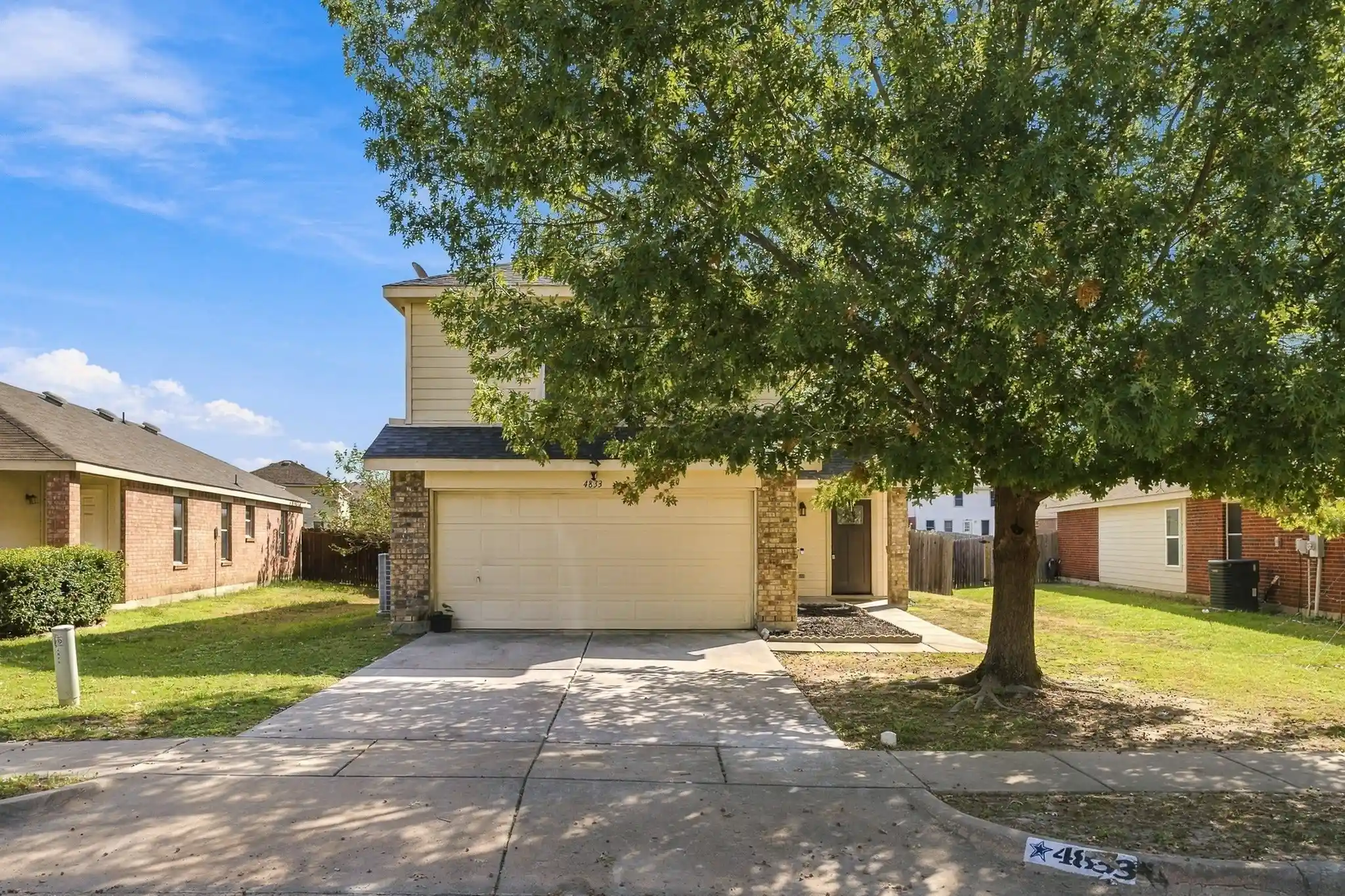 Photo 1 of Single family home for sale at 4833 Waterford Dr, Fort Worth, TX 76179 | MLS# 21413594 | Listing updated on 2026-10-27