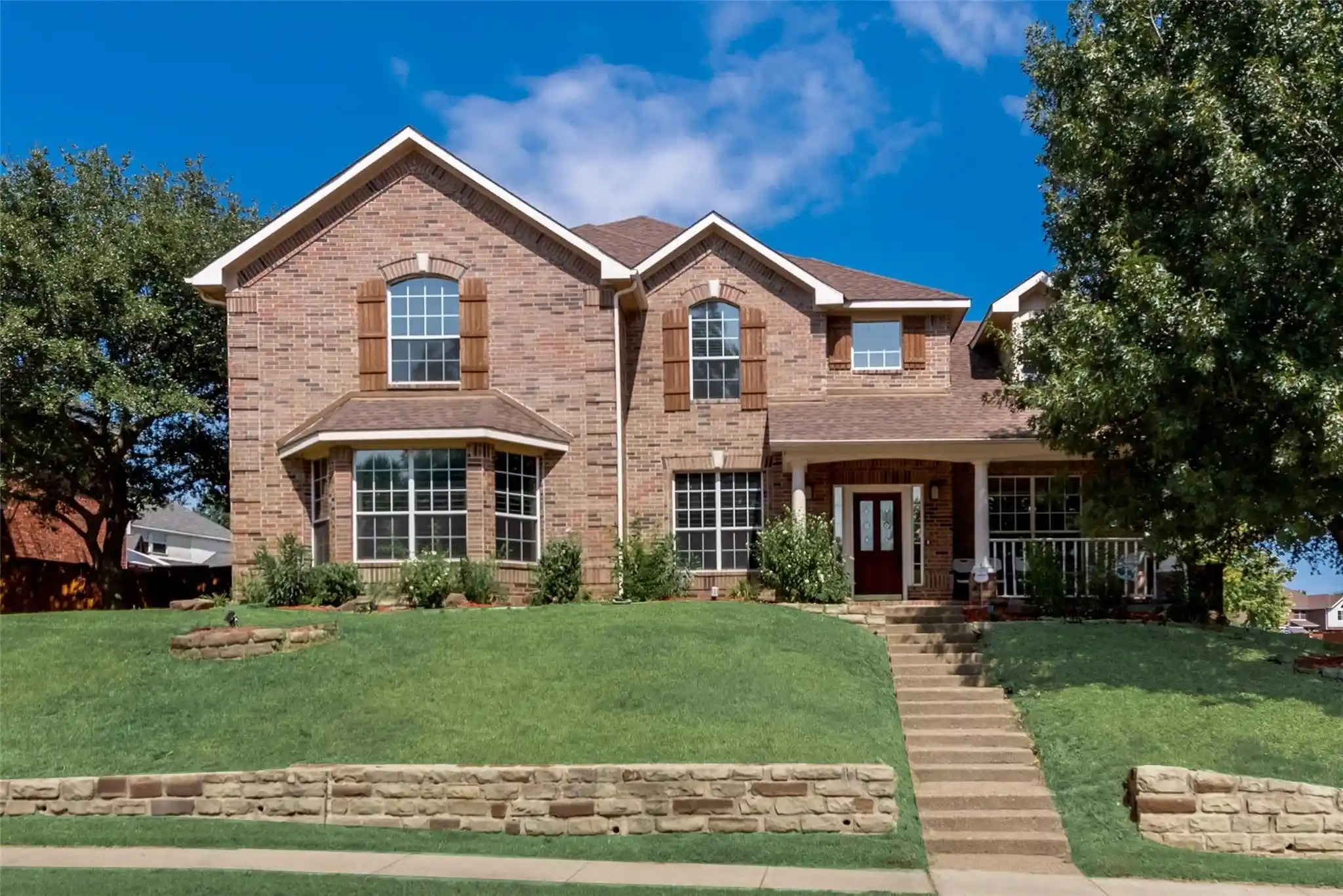 Photo 1 of Single family home for sale at 2109 Indian Trl, Rowlett, TX 75088 | MLS# 21414209 | Listing updated on 2026-10-19