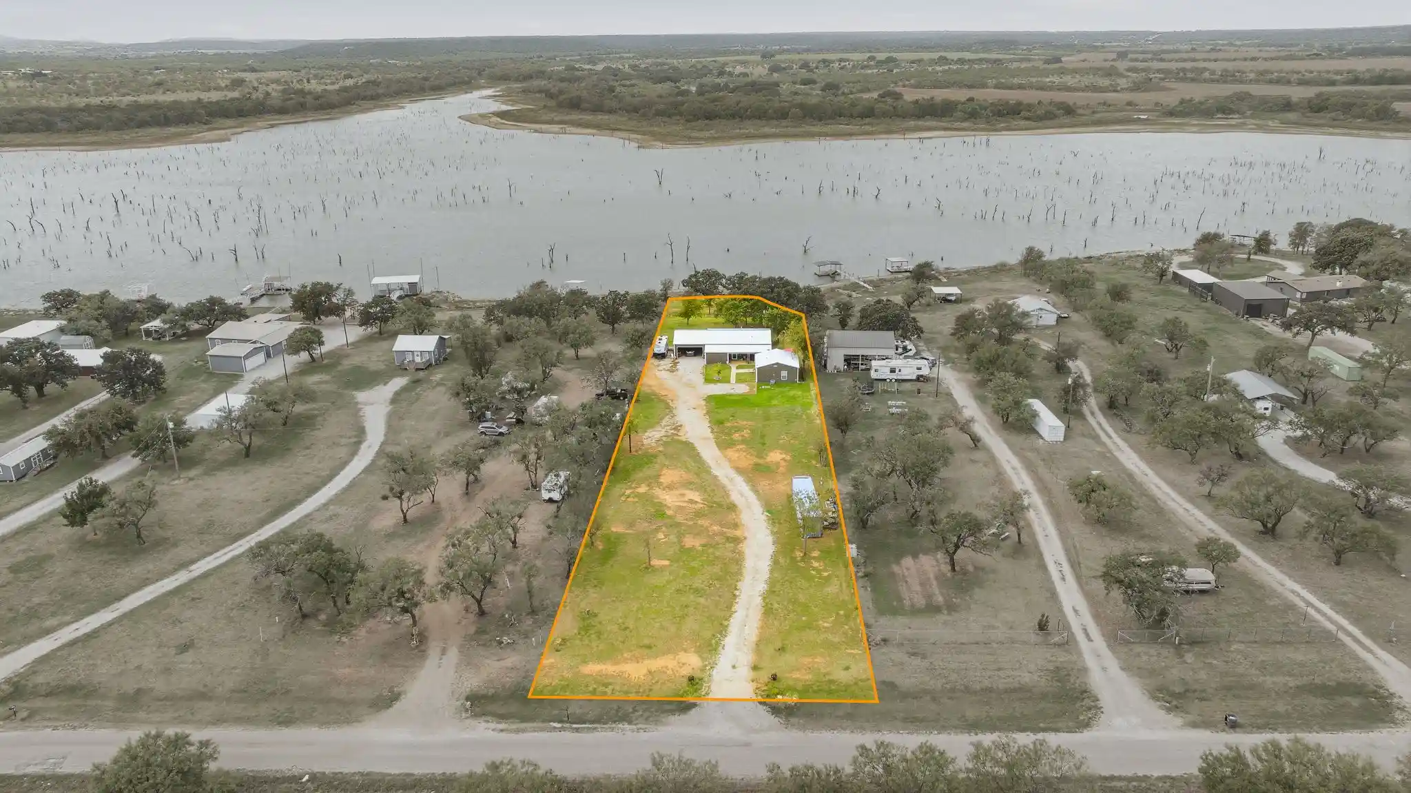 Photo 1 of Single family home for sale at 1579 Eastside Lake Rd, Graham, TX 76450 | MLS# 21414433 | Listing updated on 2026-10-18