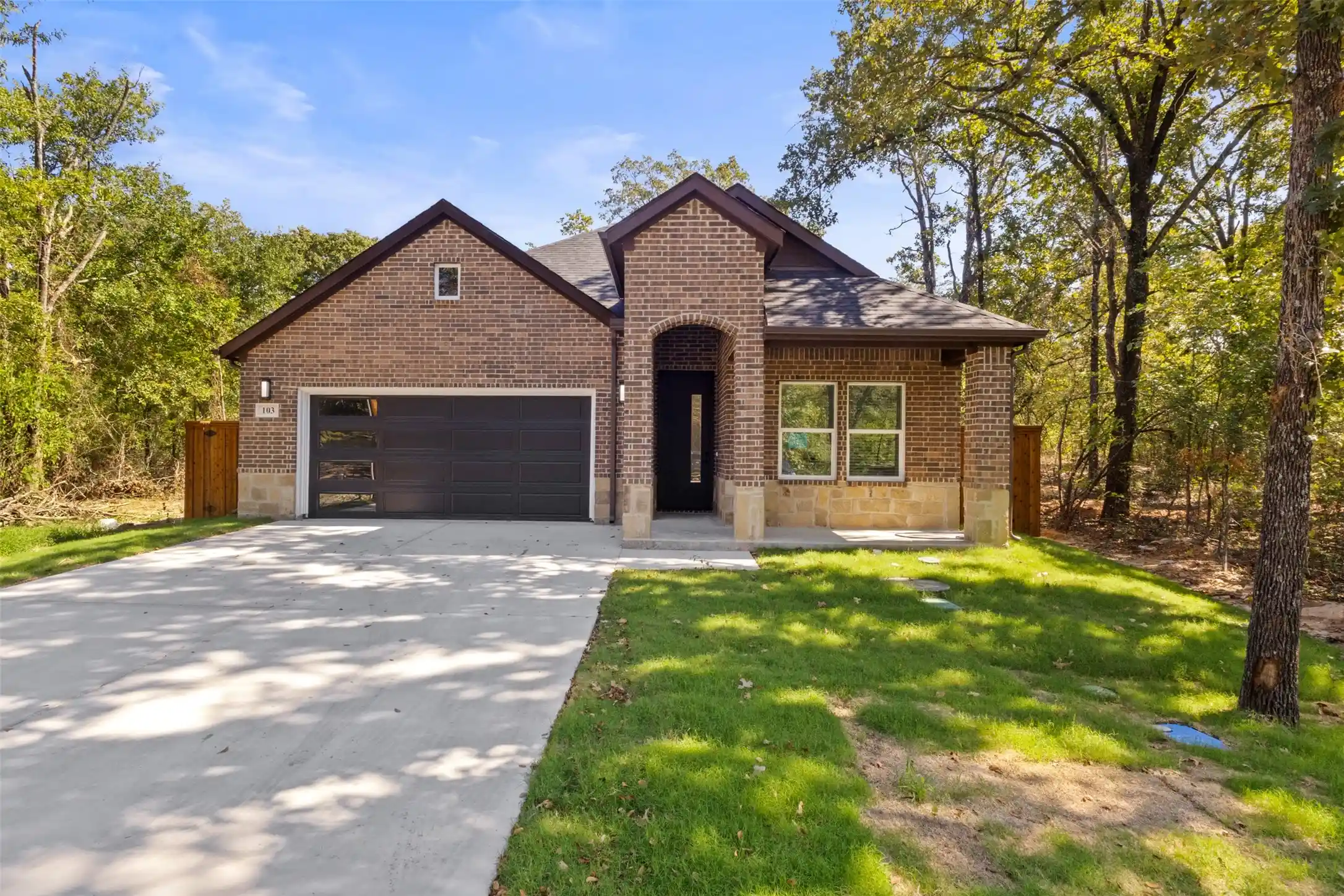 Single family home for sale at 103 Cordoba St, Mabank, TX 75156 | MLS# 21396643 | Listing updated on 2026-10-18