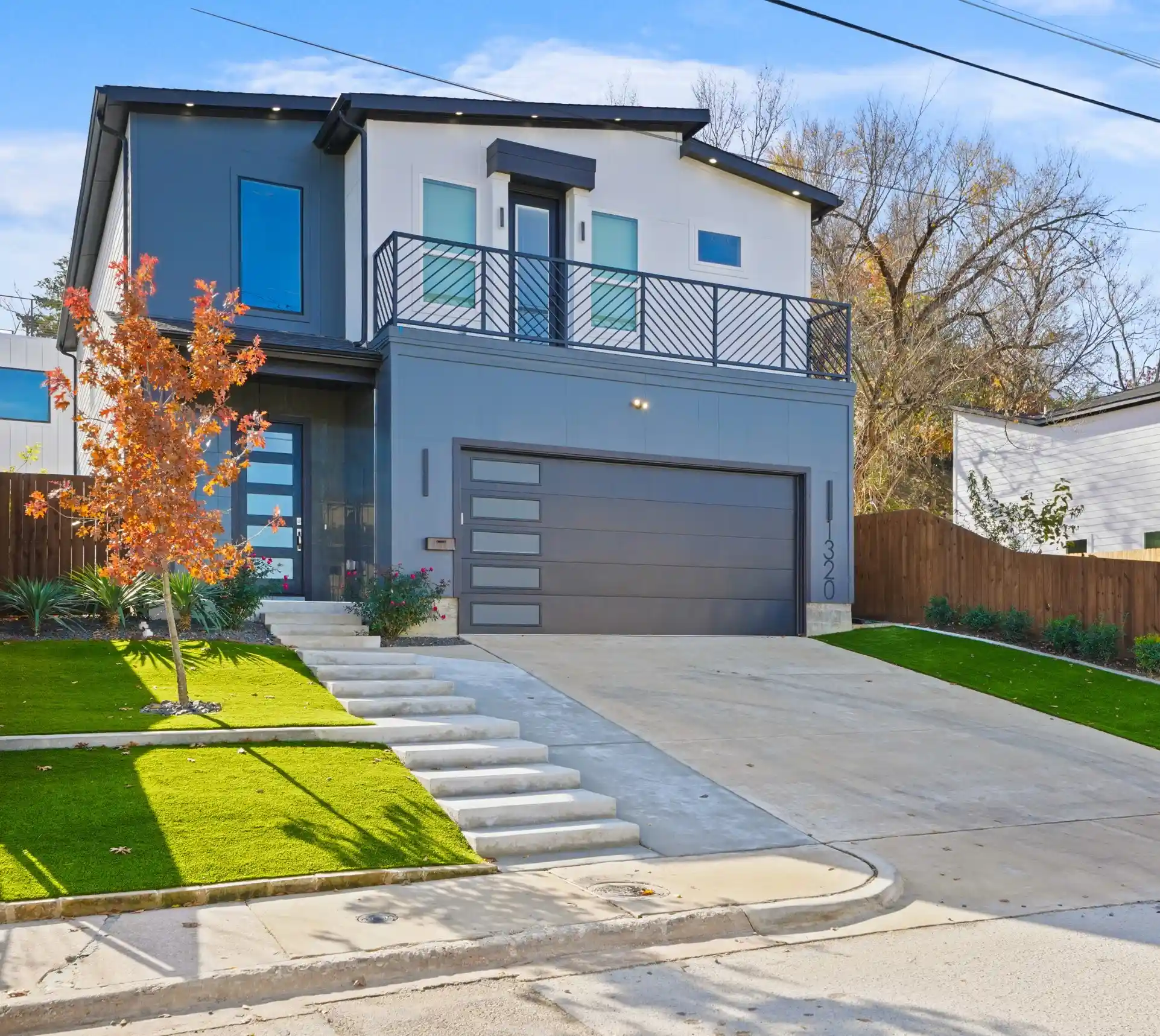 Photo 1 of Single family home for sale at 1320 Compton St, Dallas, TX 75203 | MLS# 21414637 | Listing updated on 2026-10-27