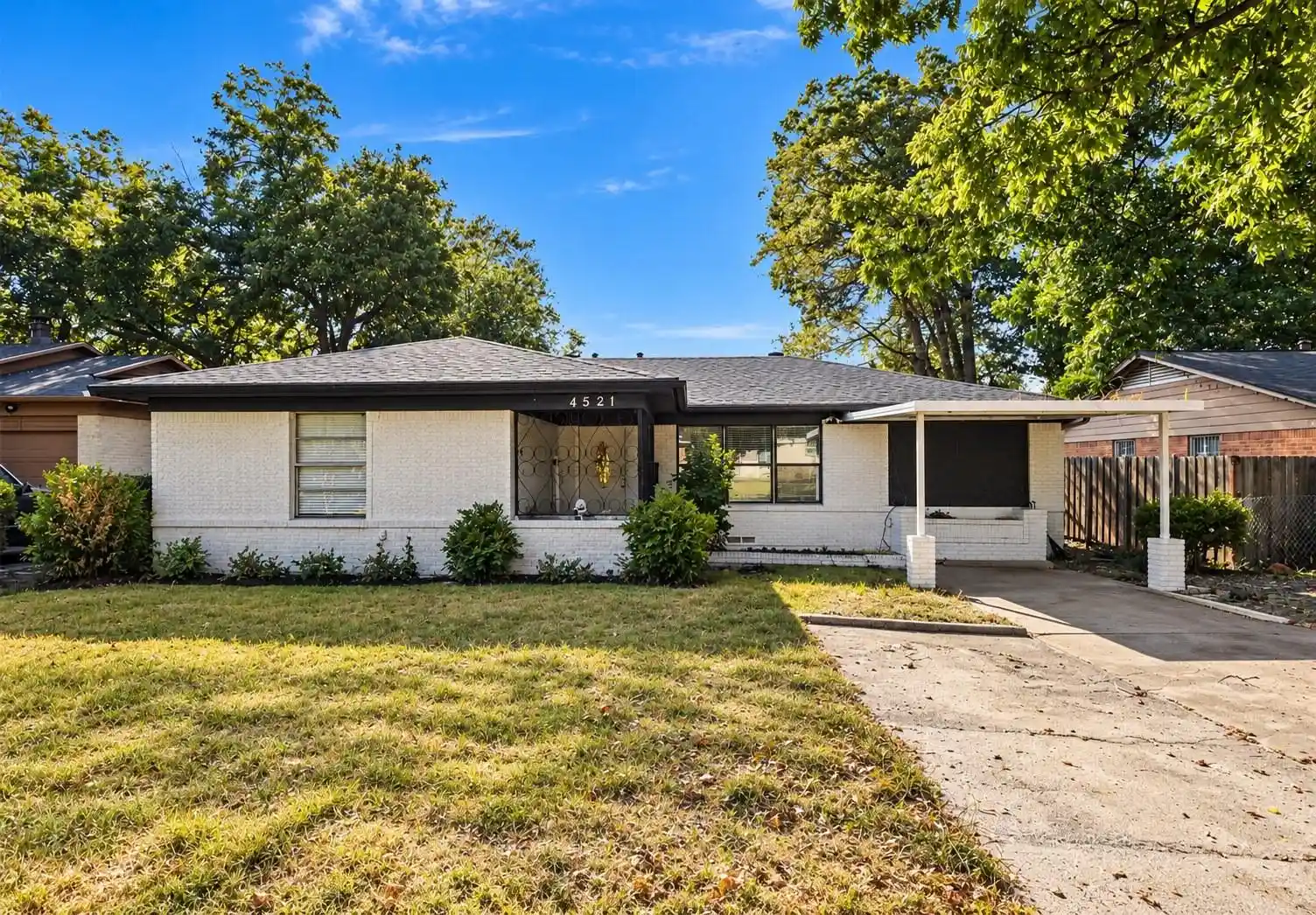 Photo 1 of Single family home for sale at 4521 Malden Ln, Dallas, TX 75216 | MLS# 21414224 | Listing updated on 2026-10-18
