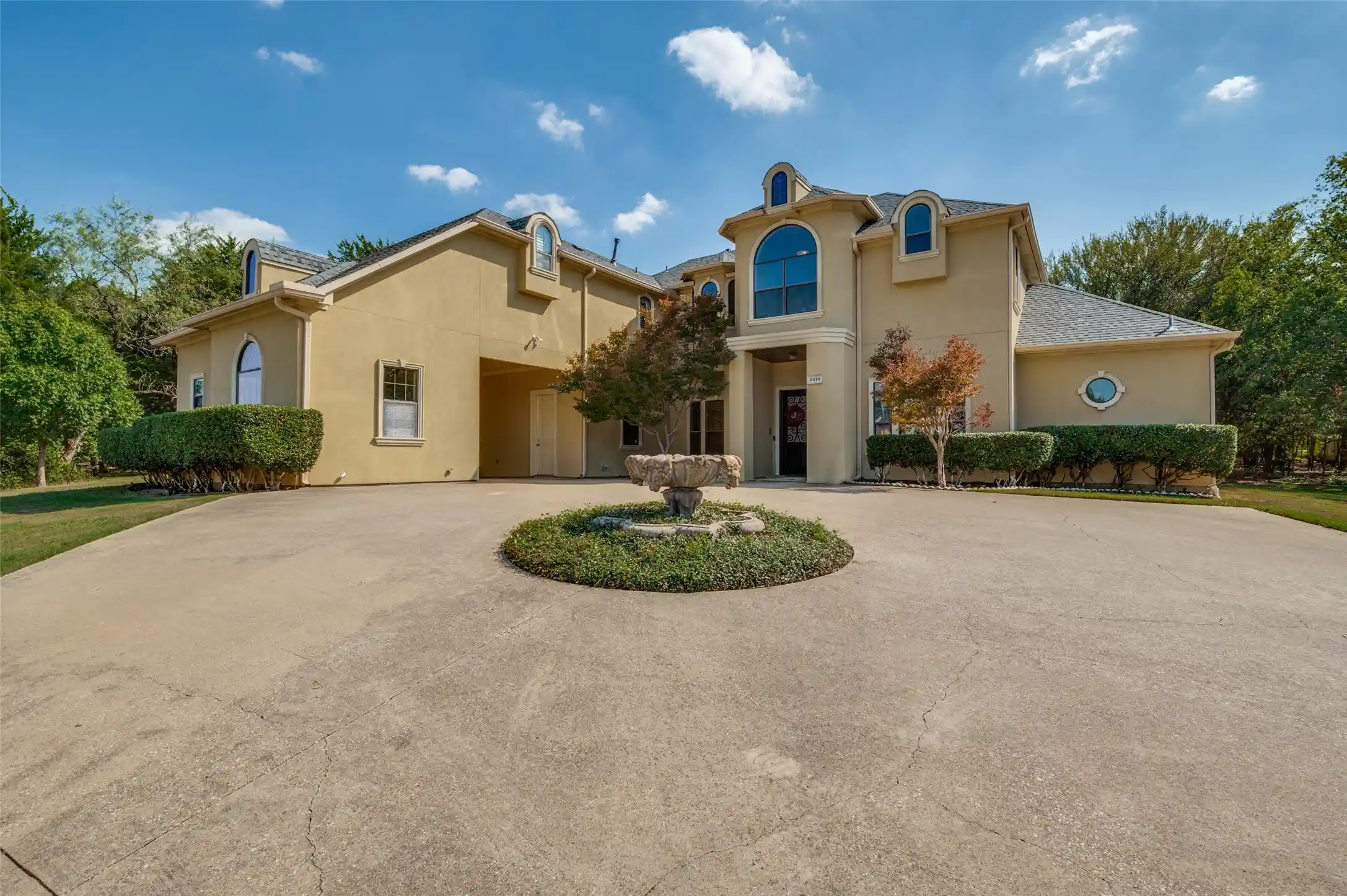 Photo 1 of Single family home for sale at 2418 Amberleaf Ct, Cedar Hill, TX 75104 | MLS# 21408828 | Listing updated on 2026-10-27