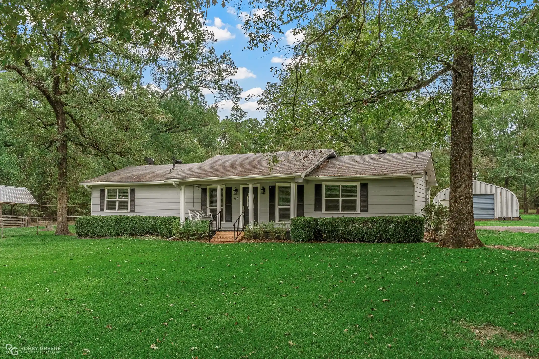 Photo 1 of Single family home for sale at 709 Lake Rd, Stonewall, LA 71078 | MLS# 21414787 | Listing updated on 2026-10-18
