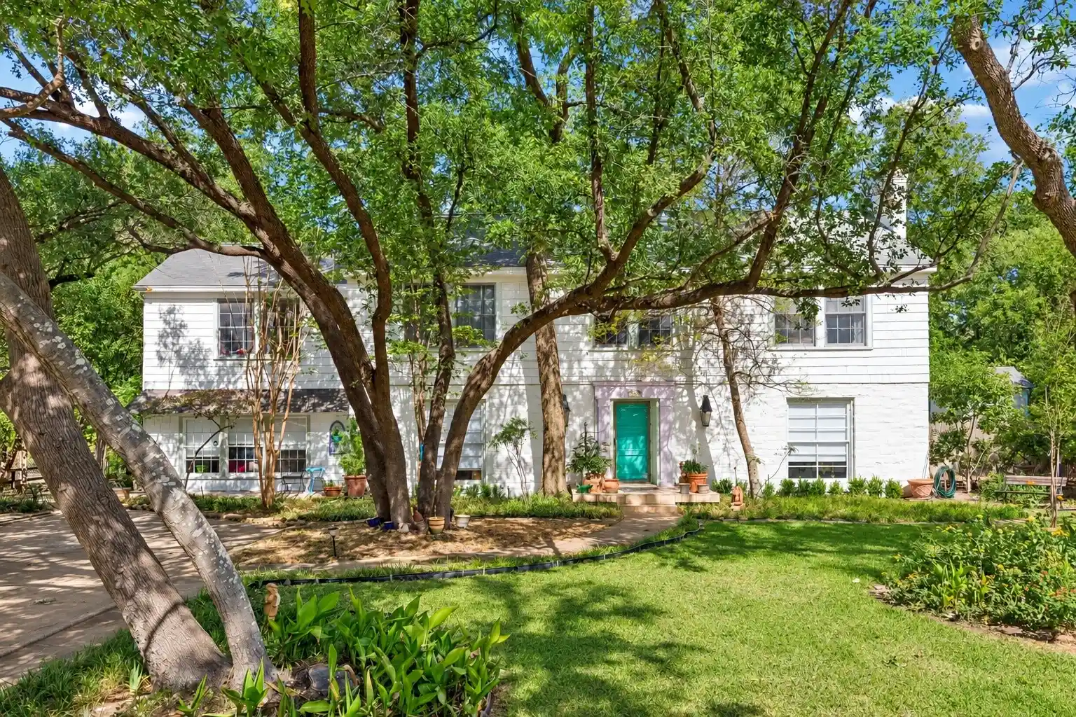 Photo 1 of Single family home for sale at 5409 Farquhar Ln, Dallas, TX 75209 | MLS# 21413579 | Listing updated on 2026-10-27