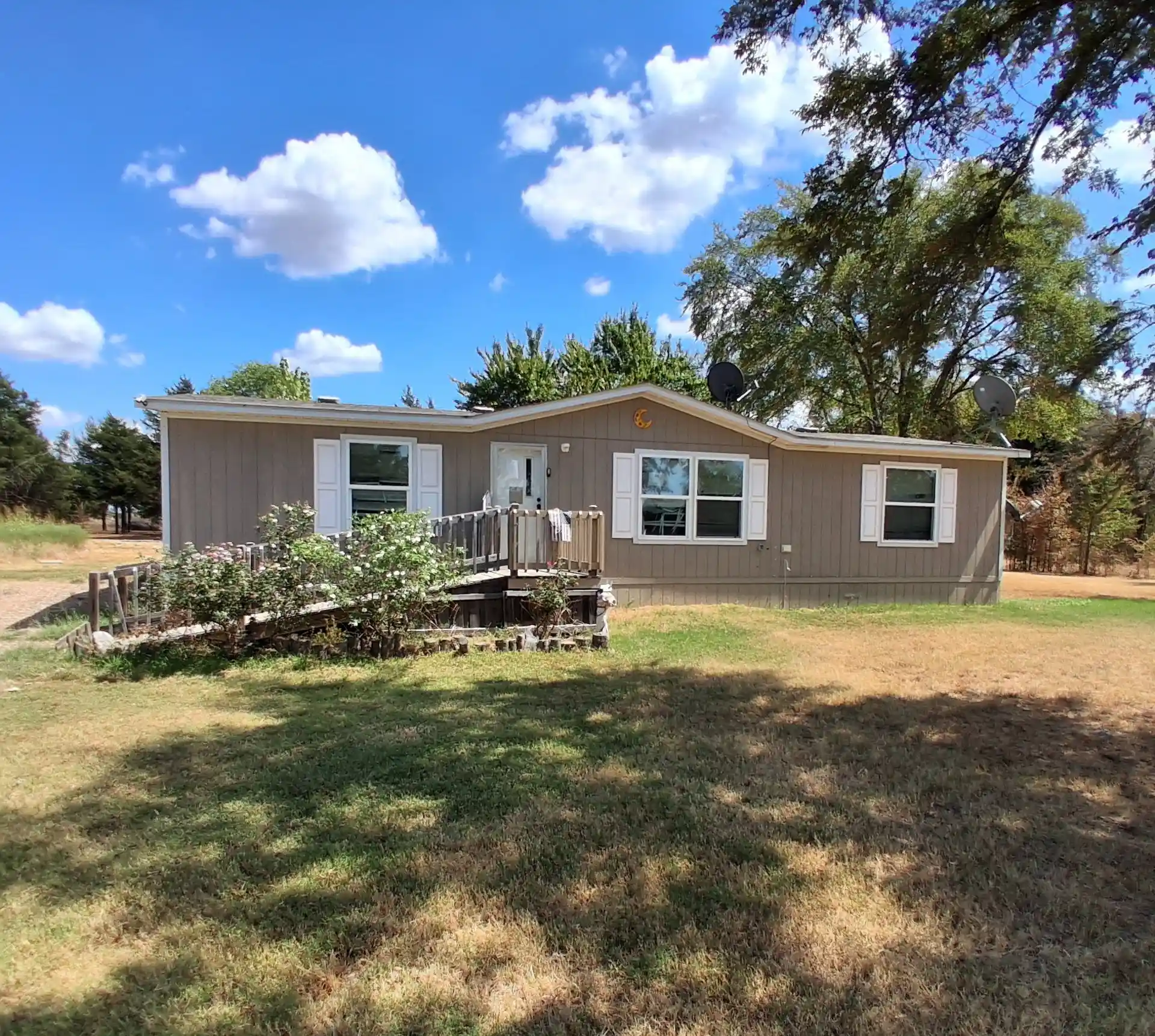 Photo 1 of Manufactured home for sale at 5819 County Rd 2025, Ivanhoe, TX 75447 | MLS# 21411966 | Listing updated on 2026-10-19