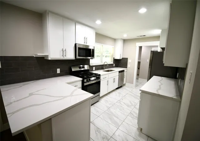 Photo 1 of Single family home for sale at 1015 Mitchell Rd, Irving, TX 75060 | MLS# 21414979 | Listing updated on 2026-10-30