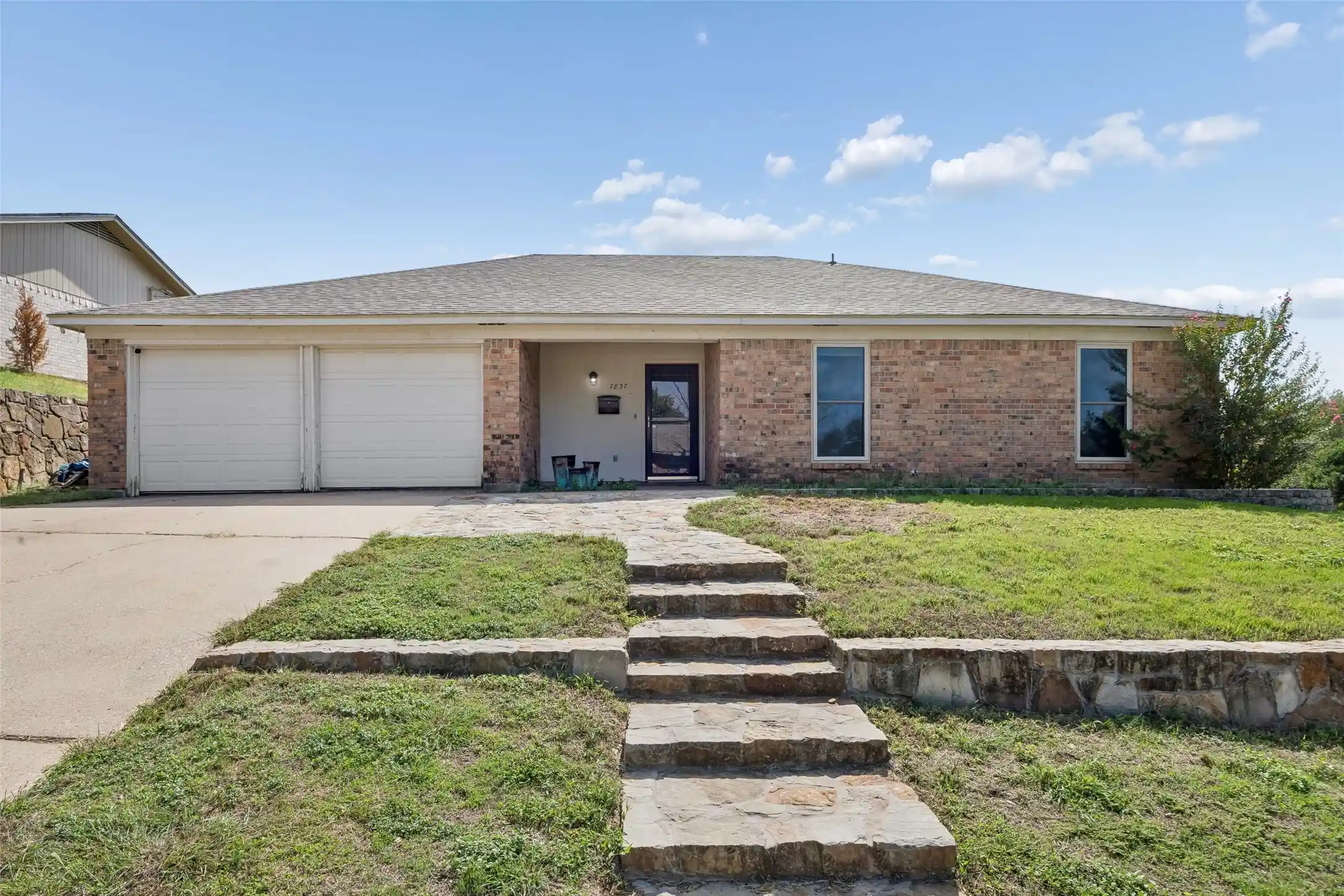 Photo 1 of Single family home for sale at 7837 Gaston Ave, Fort Worth, TX 76116 | MLS# 21411161 | Listing updated on 2026-10-24