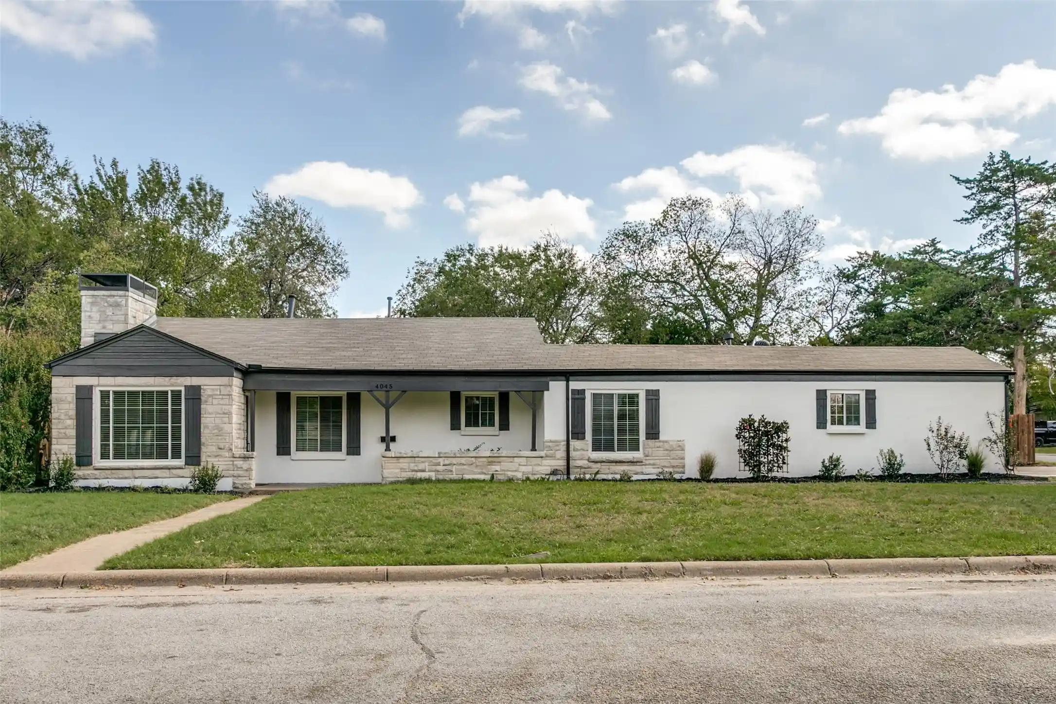 Photo 1 of Single family home for sale at 4045 Carolyn Rd, Fort Worth, TX 76109 | MLS# 21412660 | Listing updated on 2026-10-26