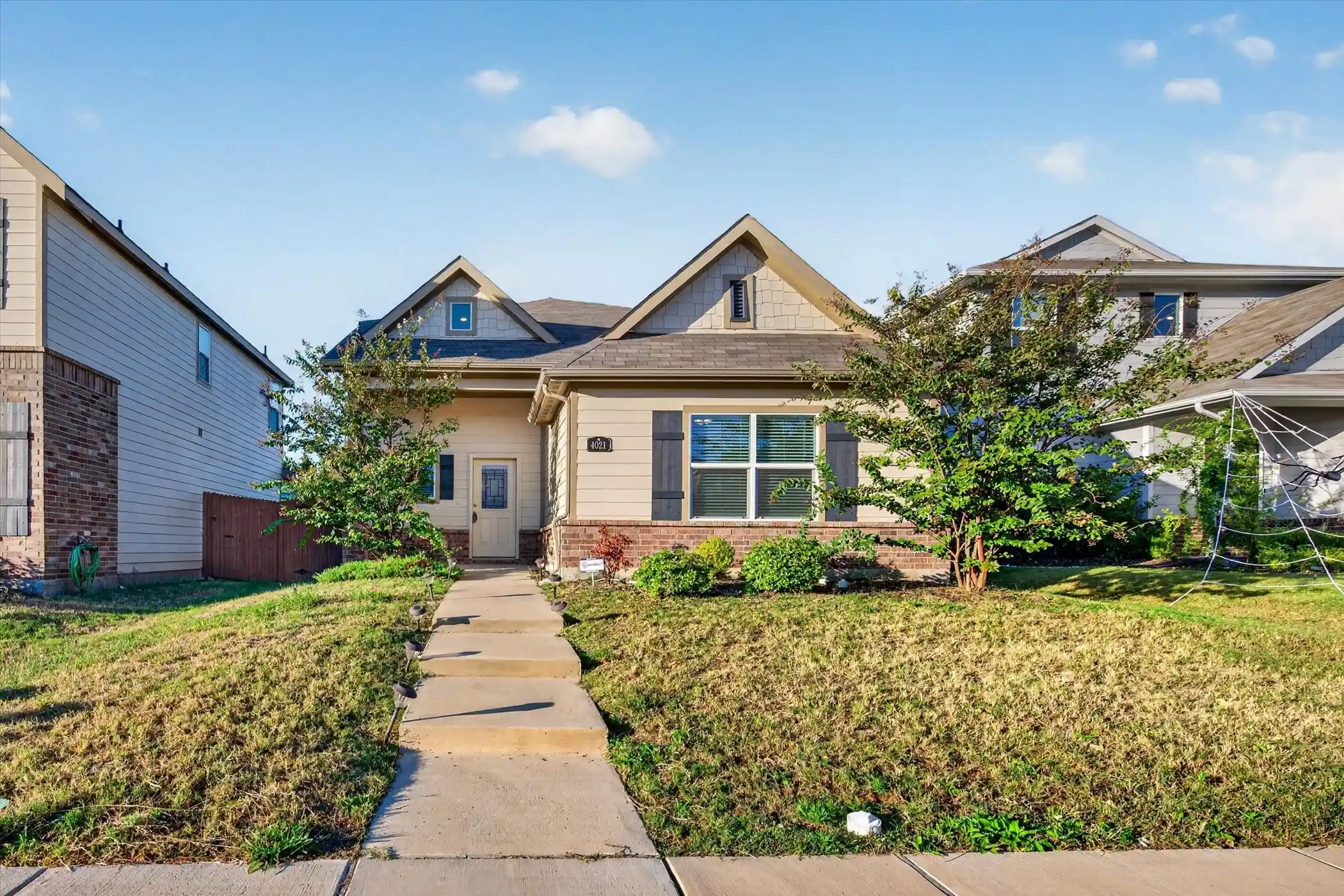 Single family home for sale at 4021 Aurora Ln, Forney, TX 75126 | MLS# 21415353