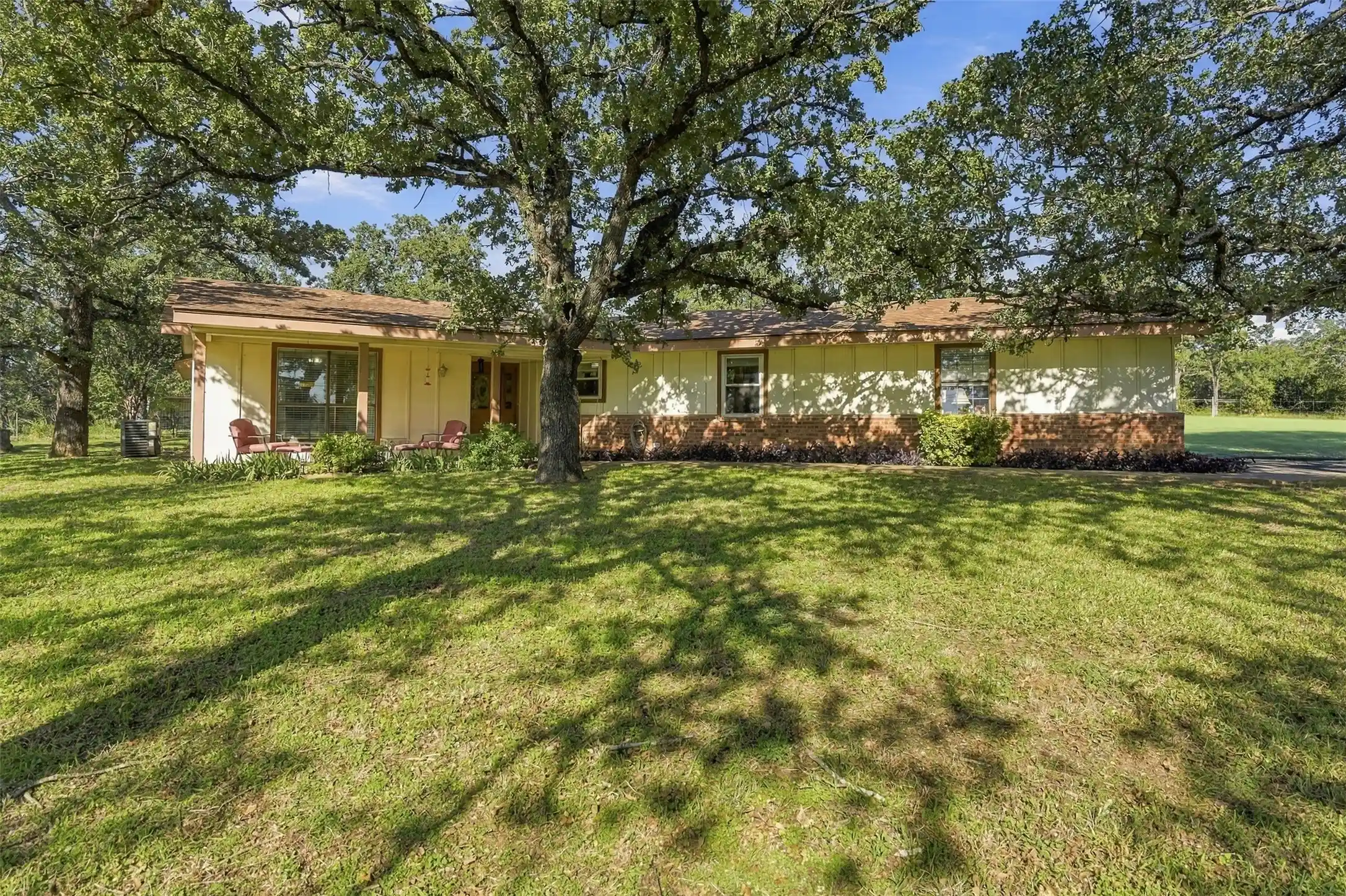 Single family home for sale at 1816 Caddo Peak Rd, Joshua, TX 76058 | MLS# 21412769
