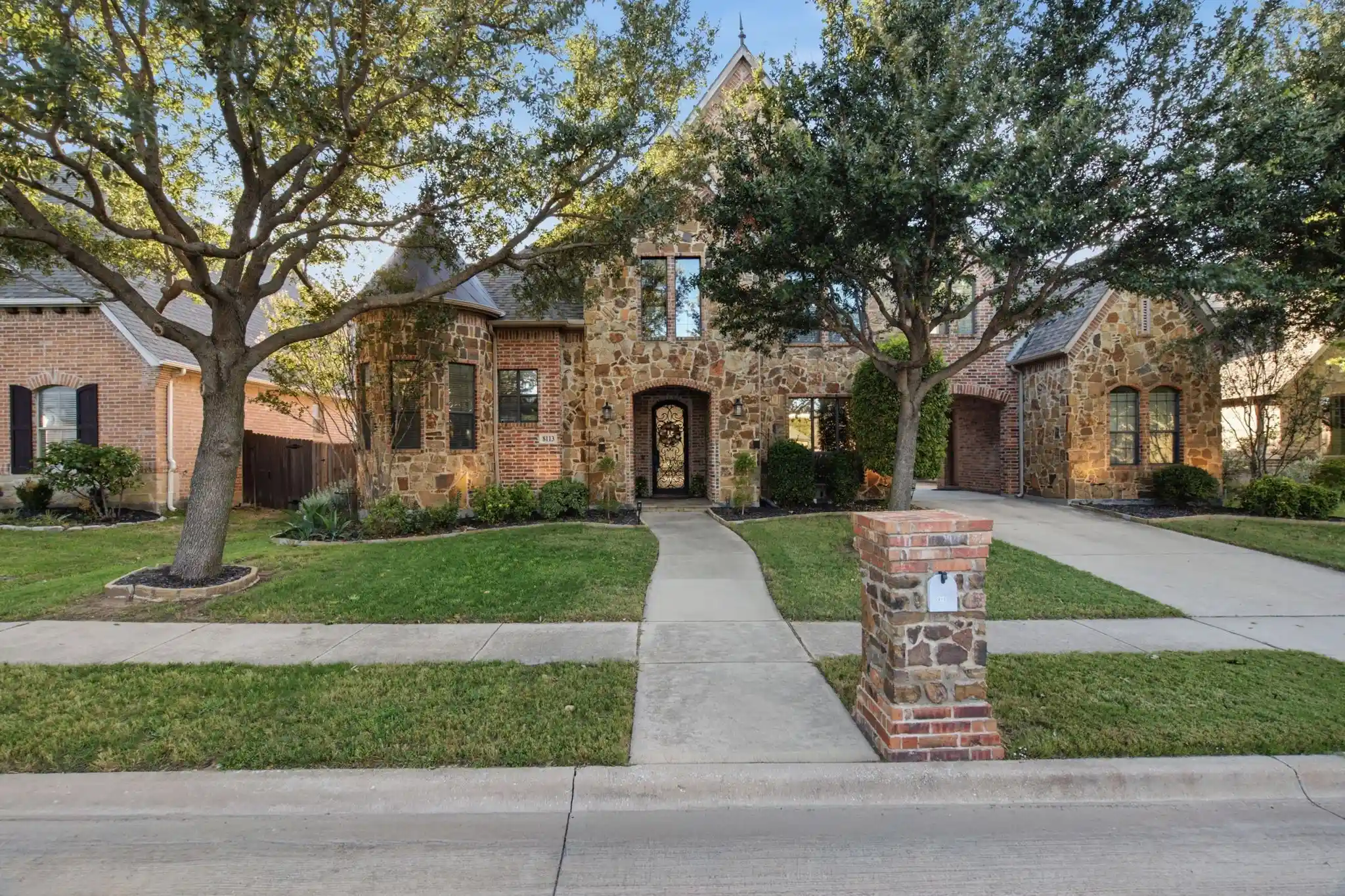 Photo 1 of Single family home for sale at 8113 Long Trl Dr, North Richland Hills, TX 76182 | MLS# 21401360 | Listing updated on 2026-10-24