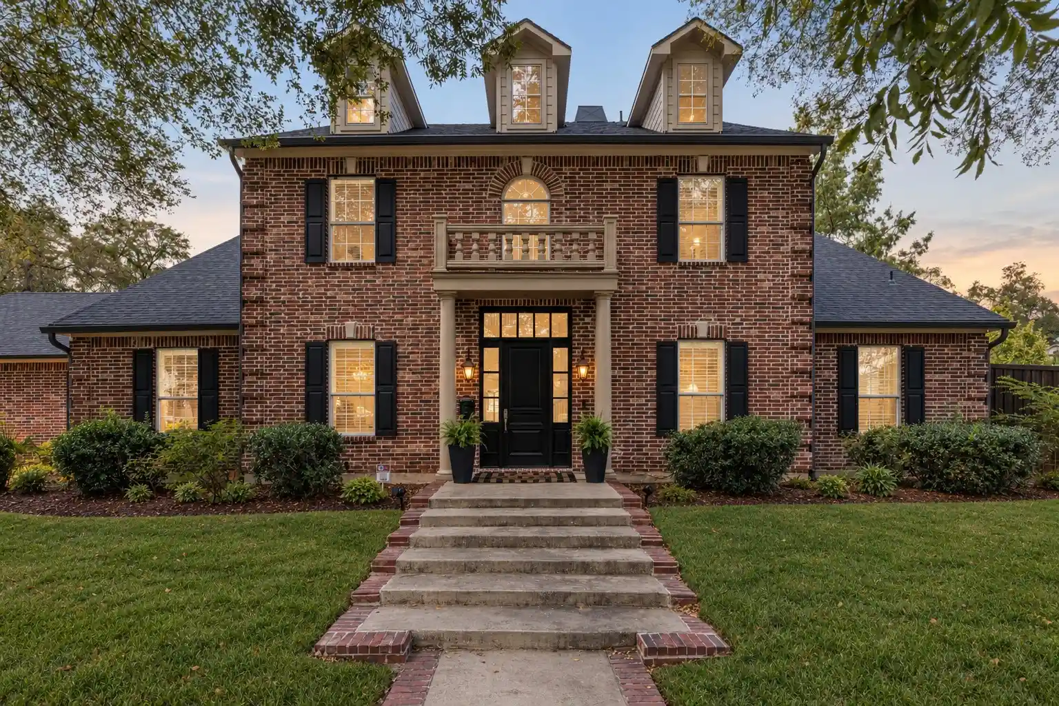 Photo 1 of Single family home for sale at 8511 Groveland Dr, Dallas, TX 75218 | MLS# 21387221 | Listing updated on 2026-10-21