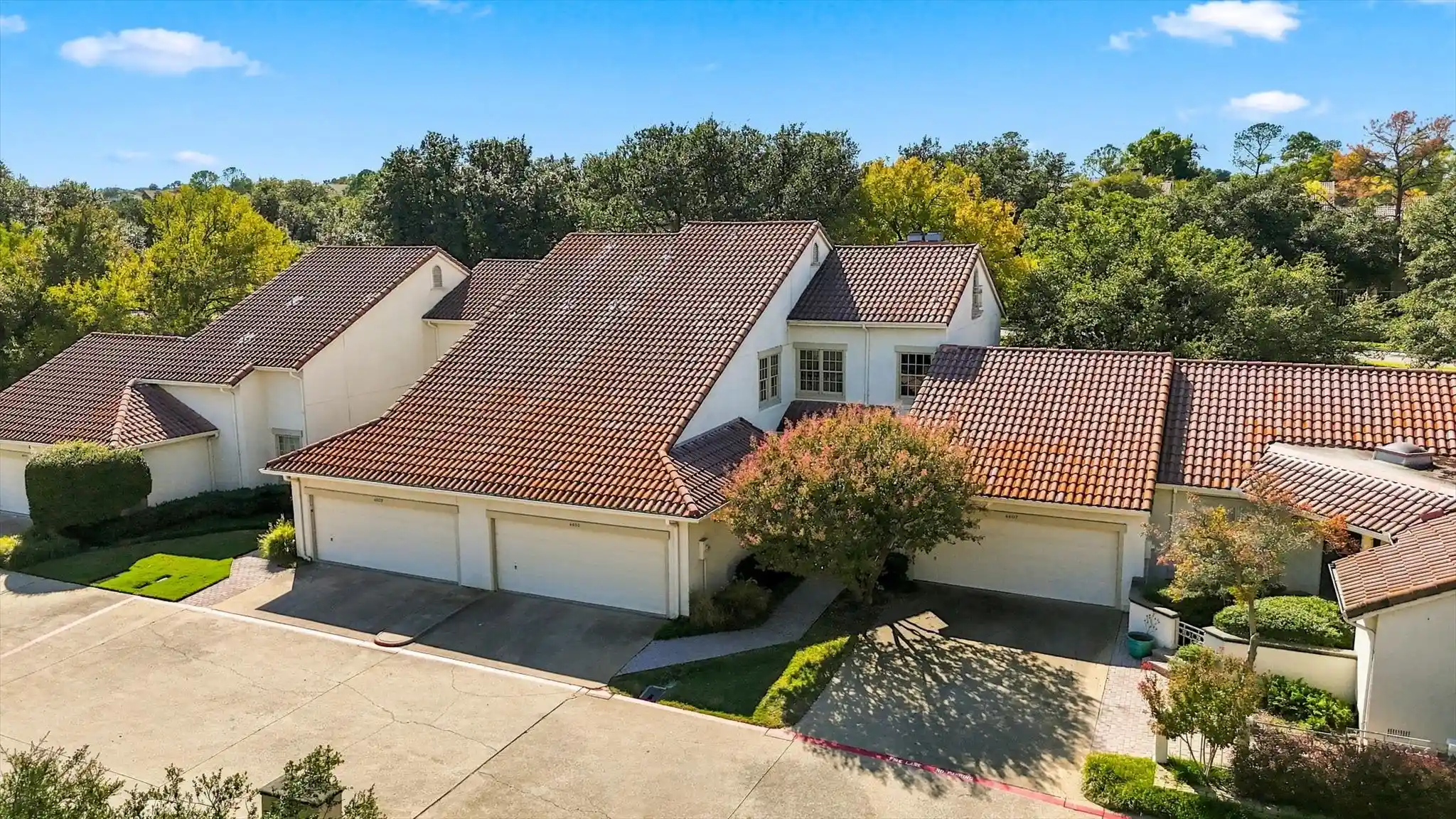 Photo 1 of Condo for sale at 4605 N Oconnor Rd, Irving, TX 75062 | MLS# 21414244 | Listing updated on 2026-10-28