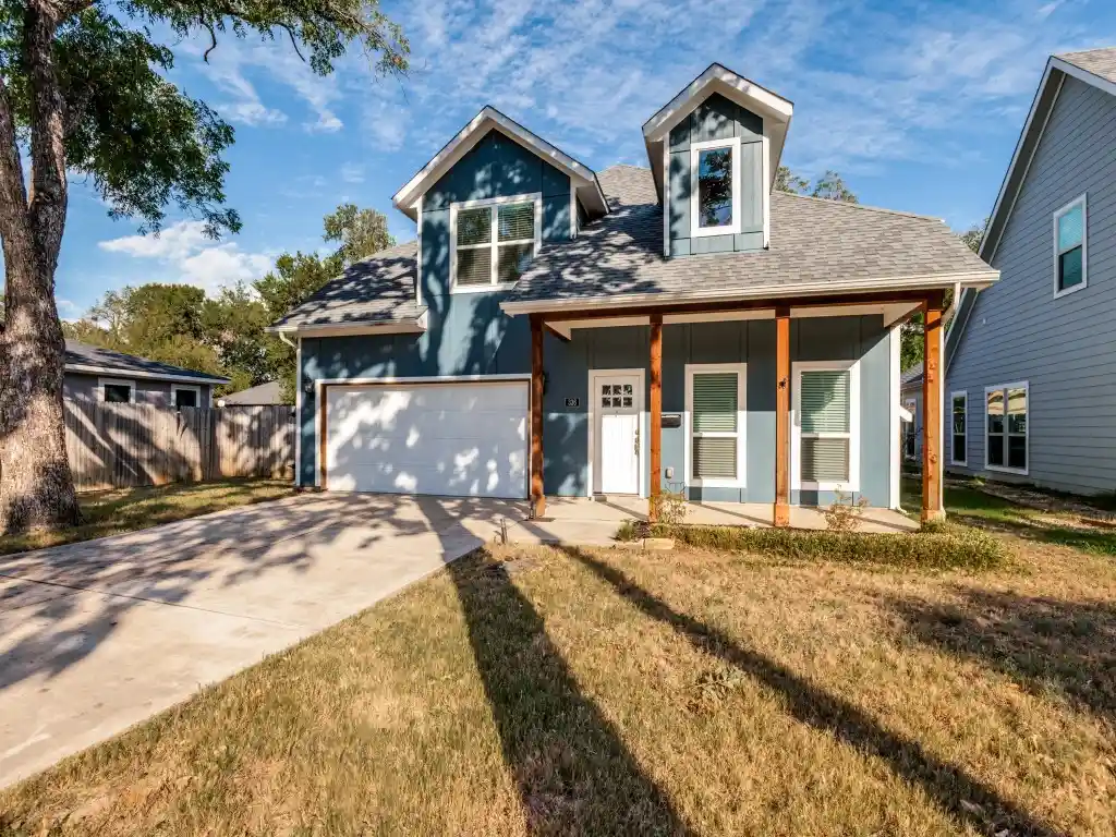 Photo 1 of Single family home for sale at 336 Clark St, Irving, TX 75060 | MLS# 21413352 | Listing updated on 2026-10-25