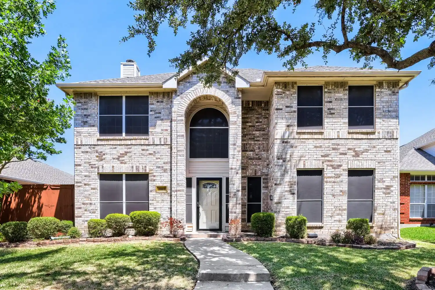 Photo 1 of Single family home for sale at 3812 Red Oak Trl, The Colony, TX 75056 | MLS# 21415827 | Listing updated on 2026-10-24
