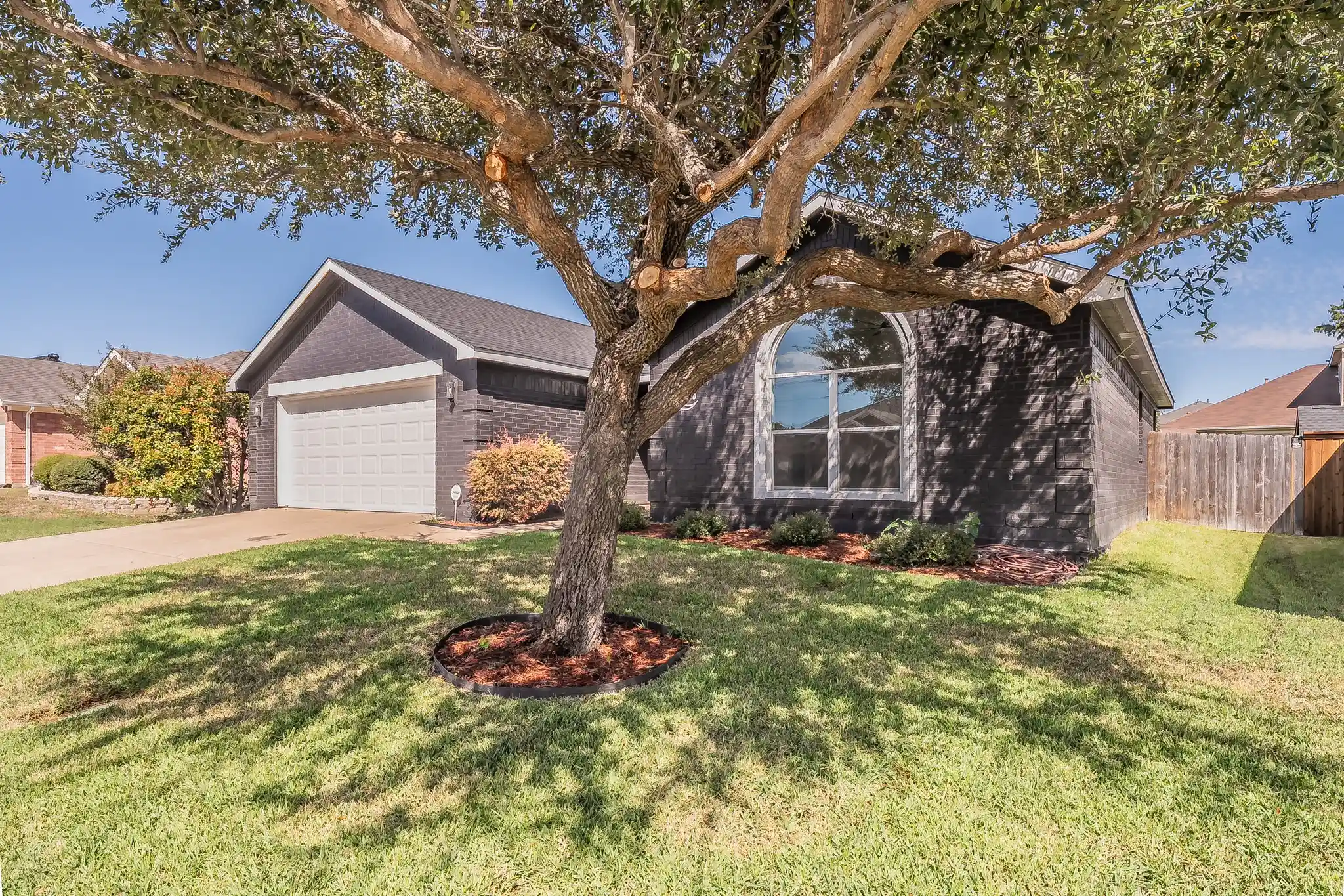 Single family home for sale at 337 Mcmurtry Dr, Arlington, TX 76002 | MLS# 21415294