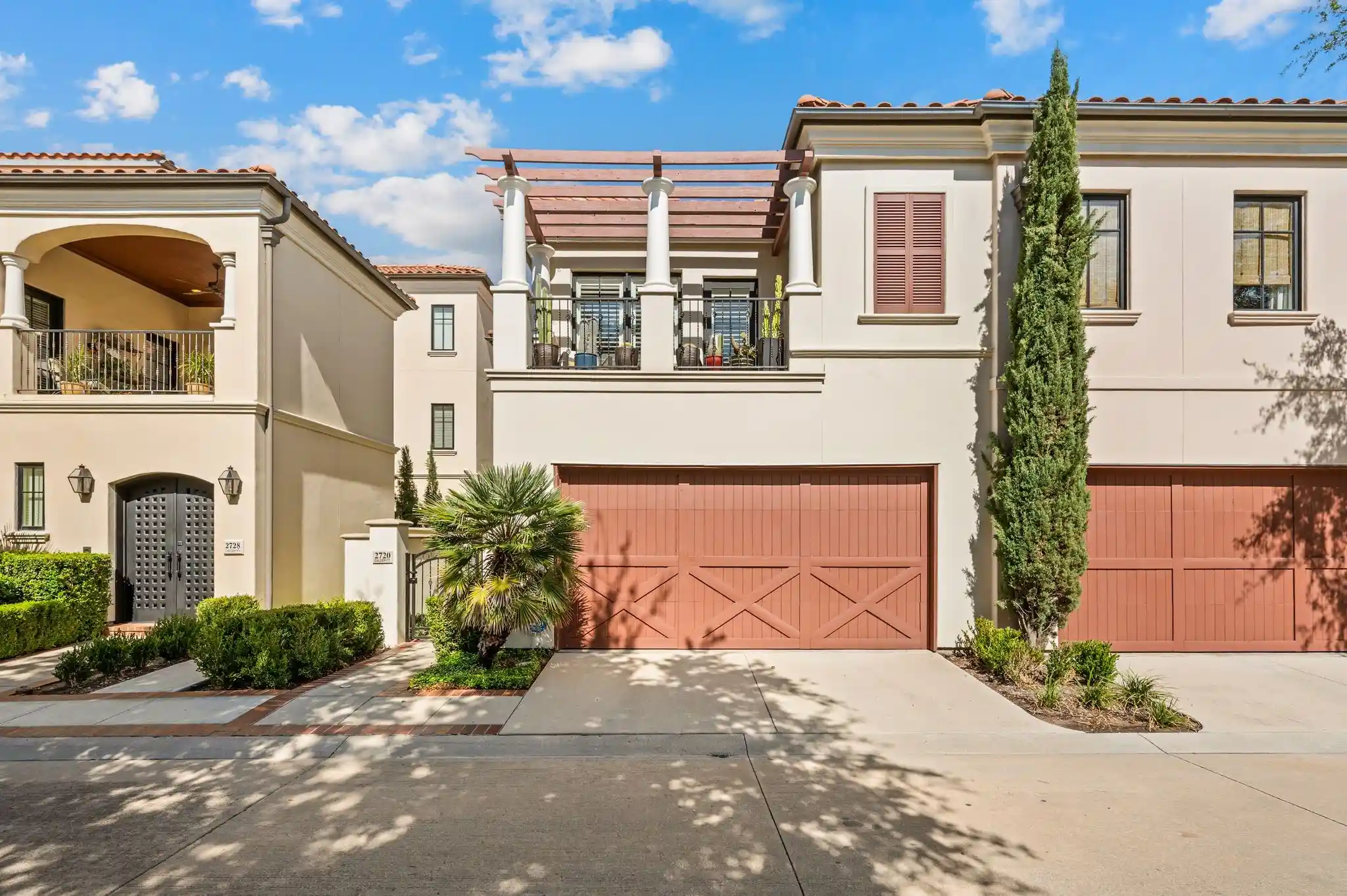 Townhouse for sale at 2720 Calder Ct, Fort Worth, TX 76107 | MLS# 21416390