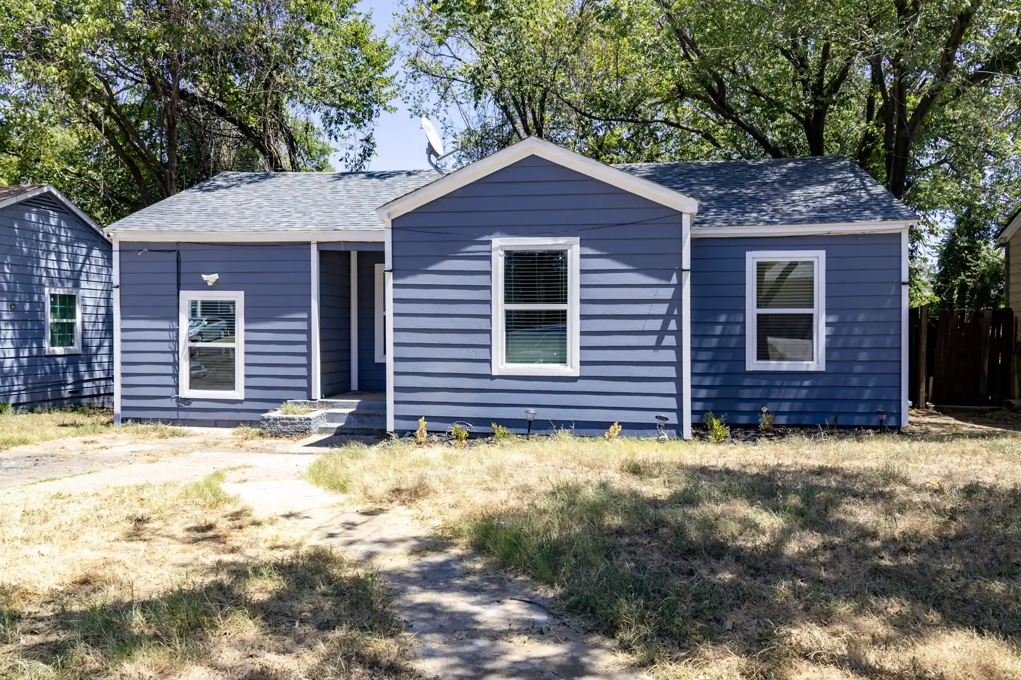 Photo 1 of Single family home for sale at 3641 Bright St, Fort Worth, TX 76119 | MLS# 21411103 | Listing updated on 2026-10-21
