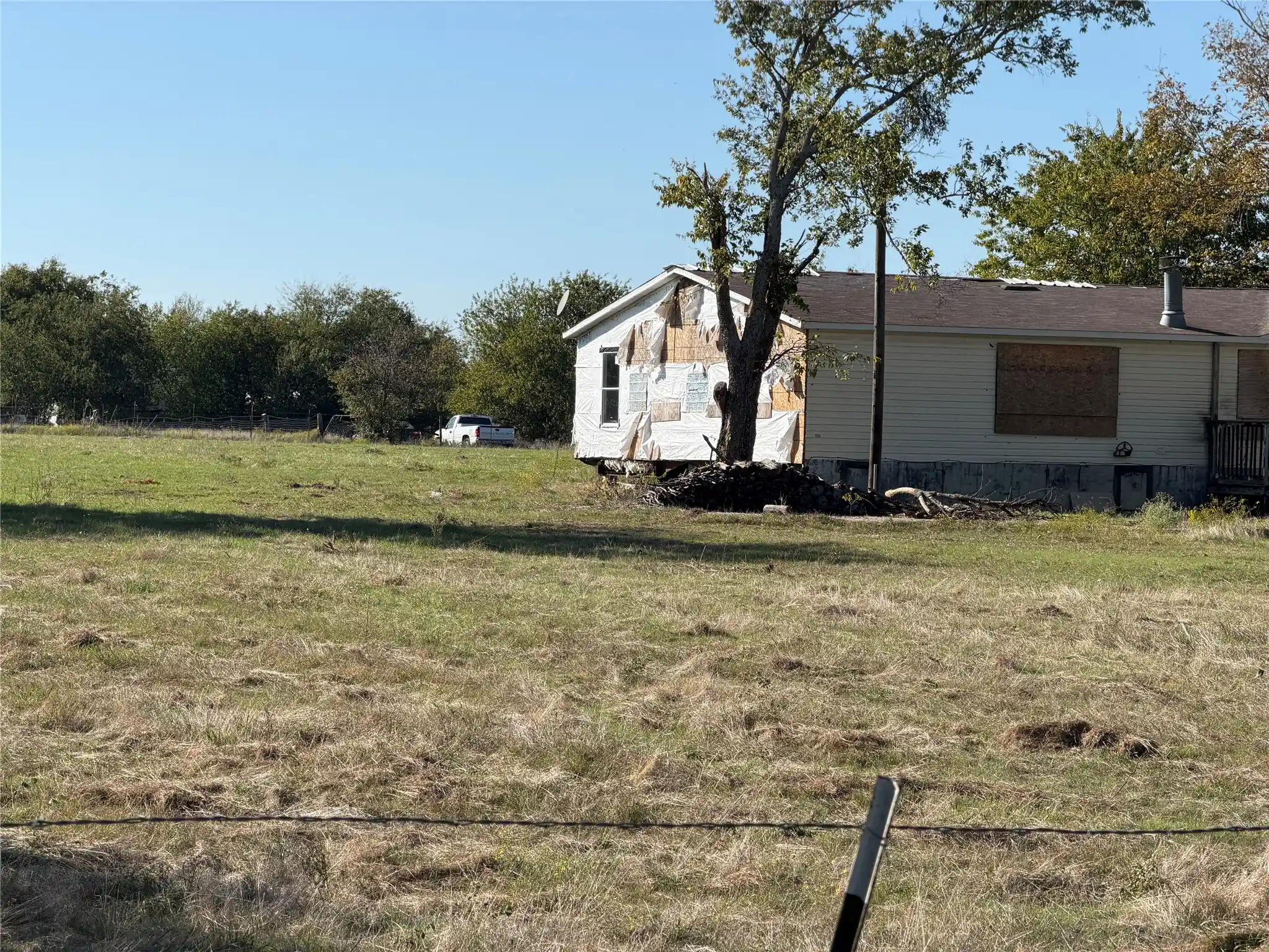 Manufactured home for sale at 9601 1st Street, Joshua, TX 76058 | MLS# 21416993