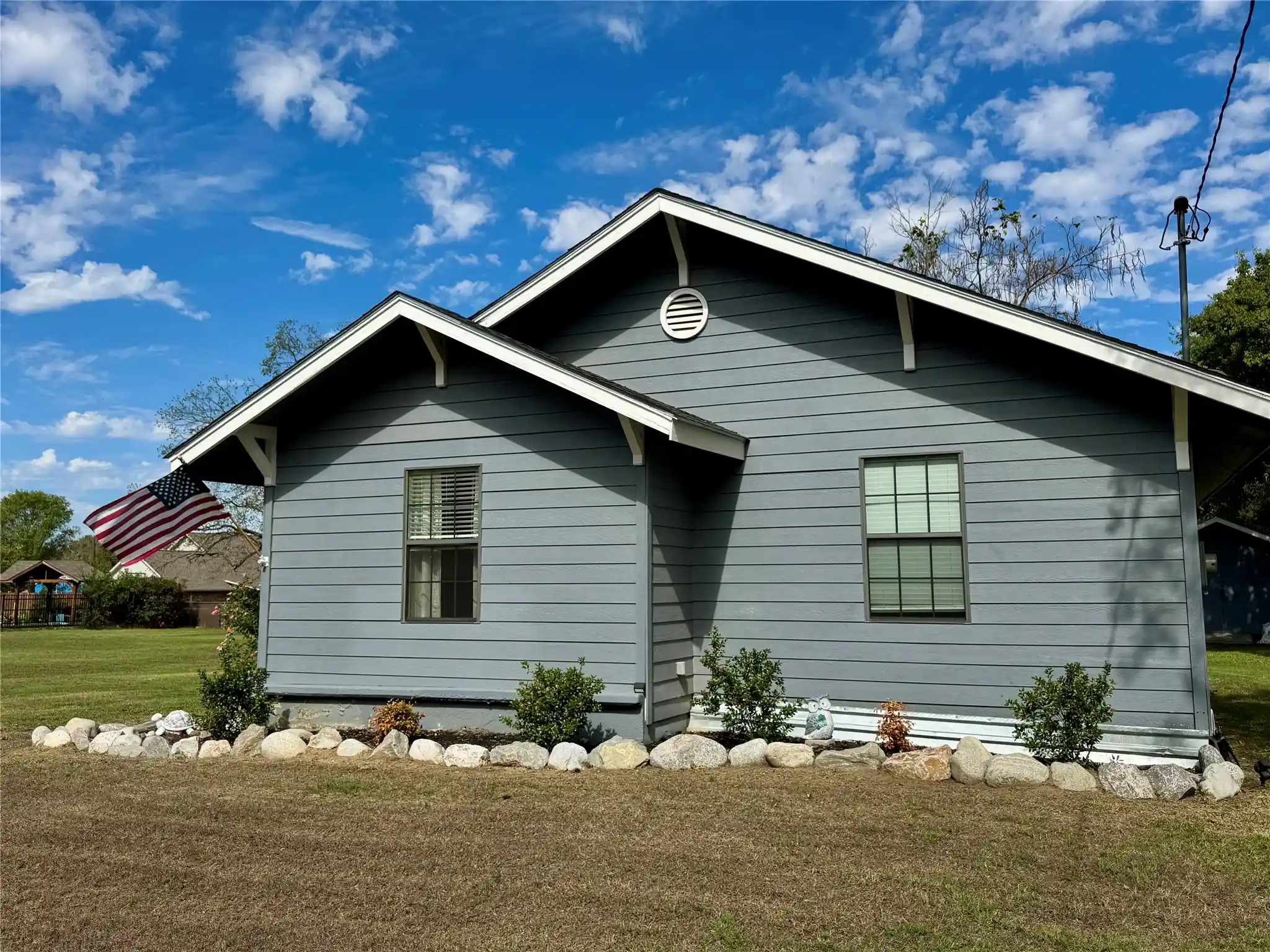 Photo 1 of Single family home for sale at 205 E Cardinal St, Ector, TX 75439 | MLS# 21416988 | Listing updated on 2026-10-21
