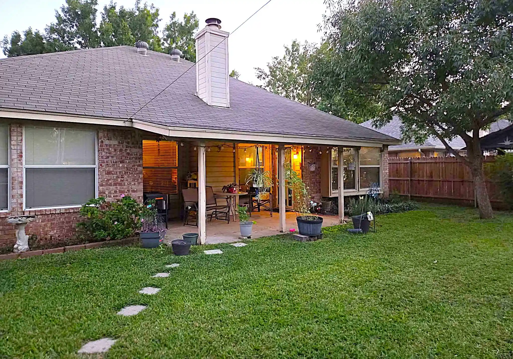 Single family home for sale at 720 Lisa St, Burleson, TX 76028 | MLS# 21417016