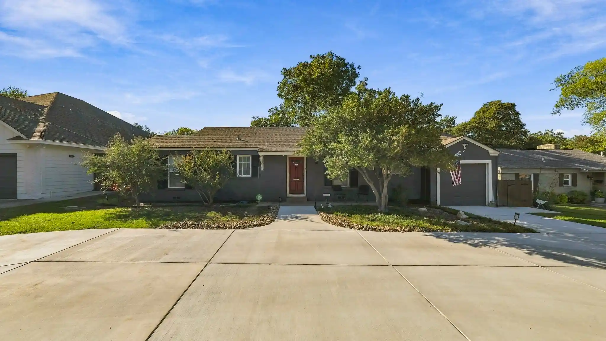 Single family home for sale at 6441 Drury Ln, Fort Worth, TX 76116 | MLS# 21415940