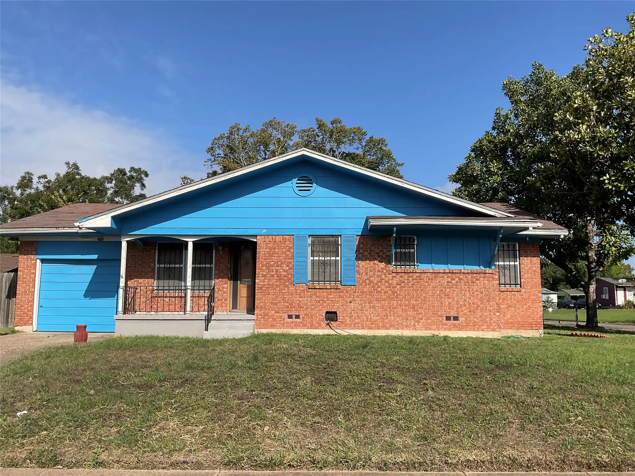 Single family home for sale at 120 Waters St, Waco, TX 76704 | MLS# 21410948