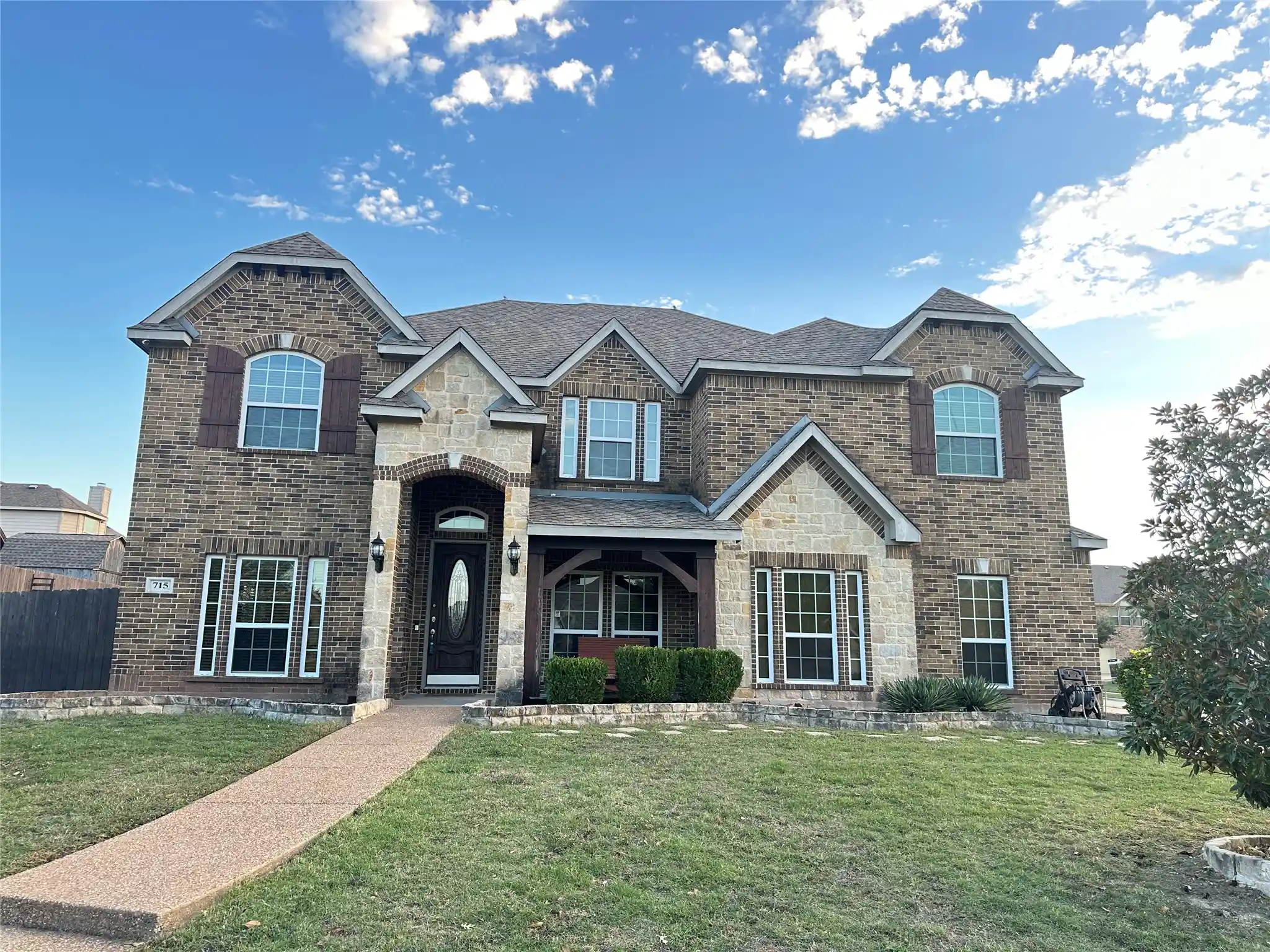 Photo 1 of Single family home for sale at 715 Clement Dr, Cedar Hill, TX 75104 | MLS# 21416008 | Listing updated on 2026-10-21