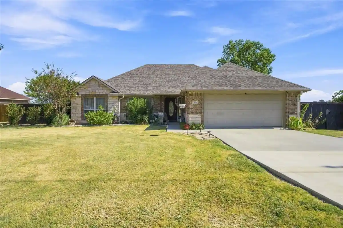 Photo 1 of Single family home for sale at 104 Butler St, Savoy, TX 75479 | MLS# 21417201 | Listing updated on 2026-10-21