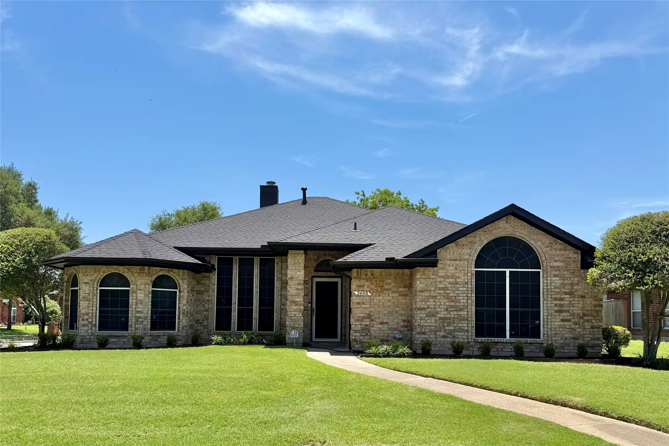 Photo 1 of Single family home for sale at 2400 Waterloo Ln, Mesquite, TX 75181 | MLS# 21414834 | Listing updated on 2026-10-27