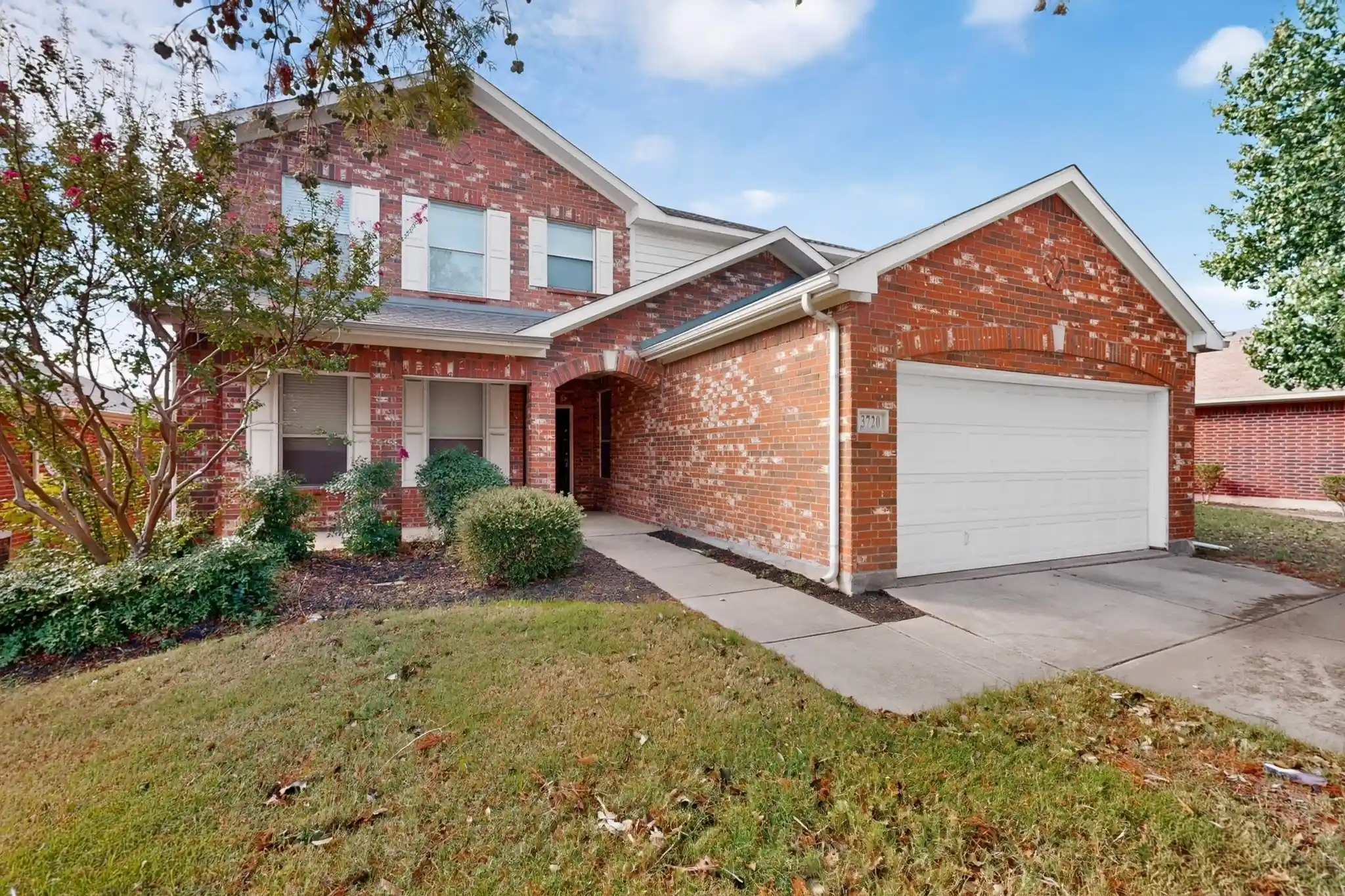 Photo 1 of Single family home for sale at 3720 Verde Dr, Fort Worth, TX 76244 | MLS# 21416097 | Listing updated on 2026-10-29