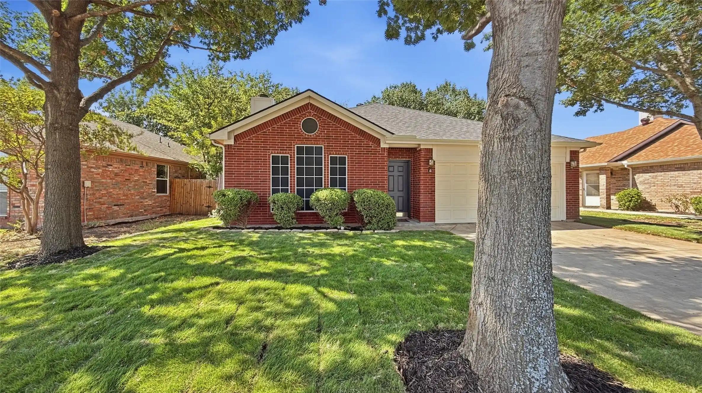 Photo 1 of Single family home for sale at 10517 Fossil Hl Dr, Fort Worth, TX 76131 | MLS# 21412495 | Listing updated on 2026-10-24