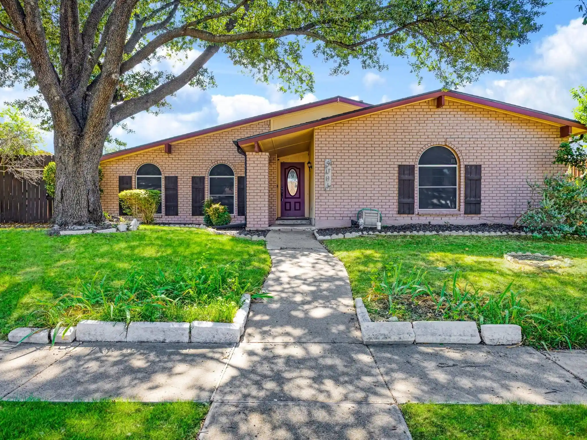 Photo 1 of Single family home for sale at 5004 Crutchberry Pl, The Colony, TX 75056 | MLS# 21406504 | Listing updated on 2026-10-24