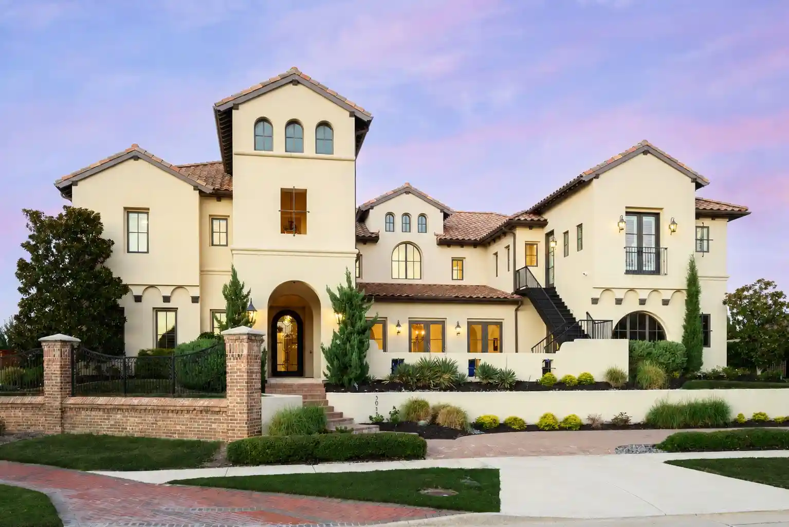 Photo 1 of Mansion for sale at 3912 Broadmoor Way, Frisco, TX 75033 | MLS# 21417677 | Listing updated on 2026-10-29