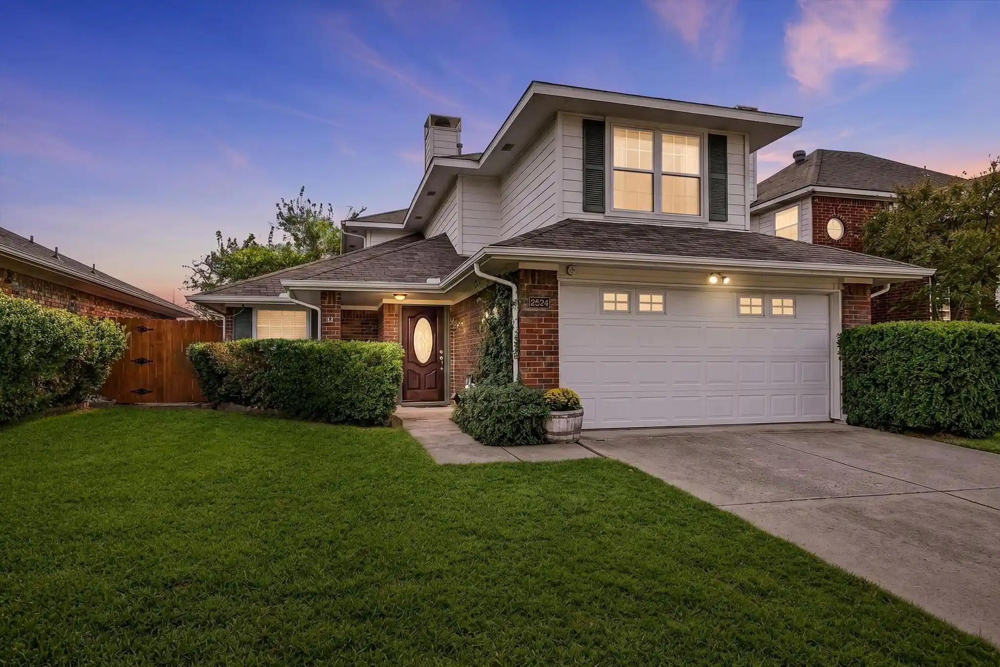 Photo 1 of Single family home for sale at 2524 Brooke Trl, Carrollton, TX 75006 | MLS# 21417735 | Listing updated on 2026-10-24