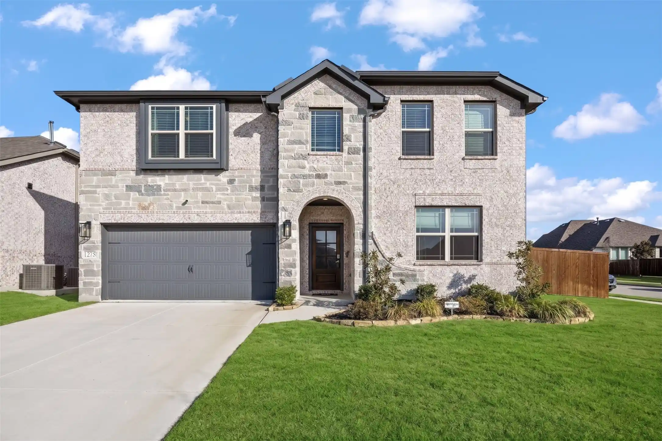 Photo 1 of Single family home for sale at 1275 Mill Pl, Aubrey, TX 76227 | MLS# 21409778 | Listing updated on 2026-10-28