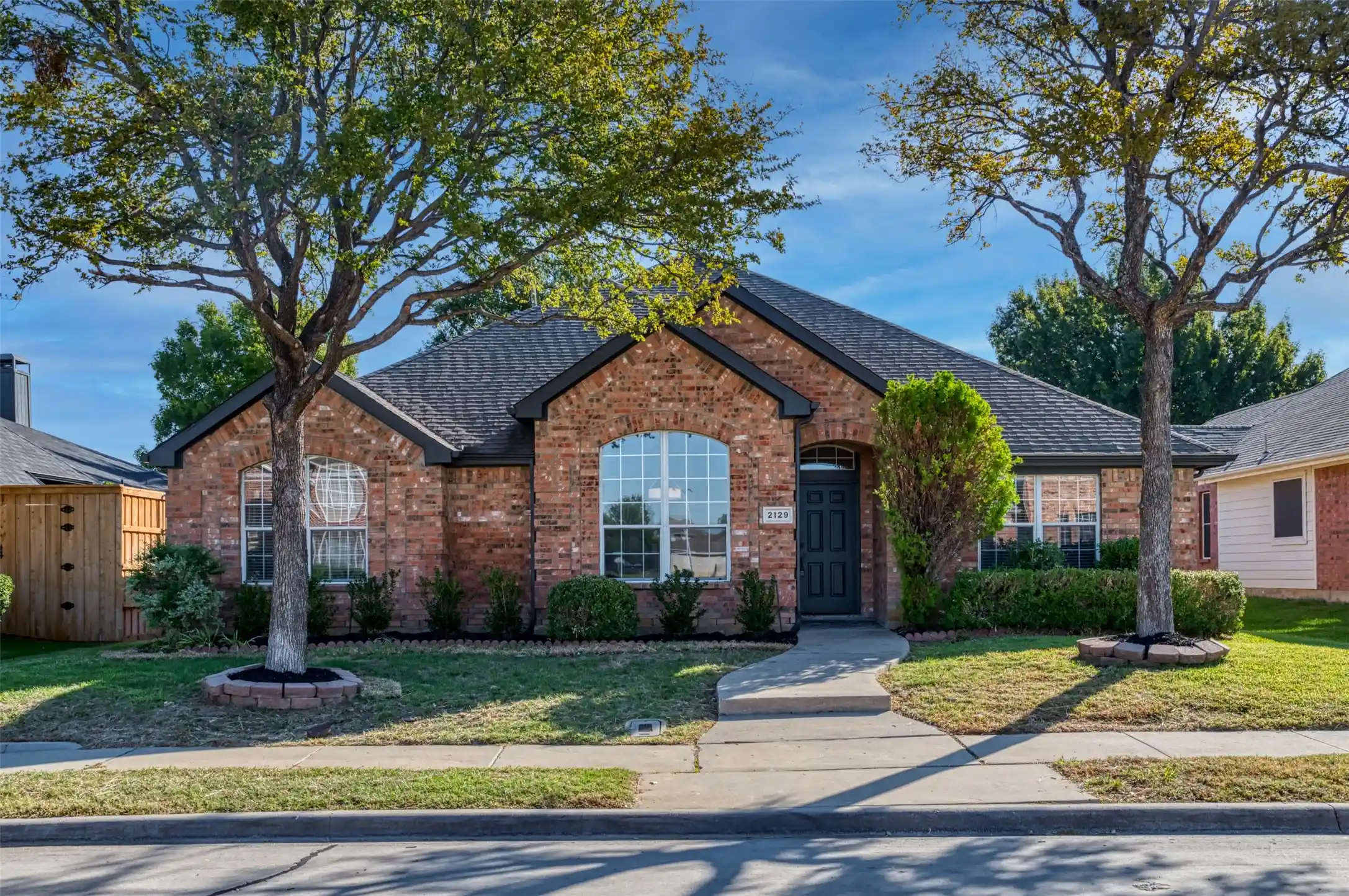 Photo 1 of Single family home for sale at 2129 Wallbrook Dr, Lewisville, TX 75067 | MLS# 21389421 | Listing updated on 2026-10-22