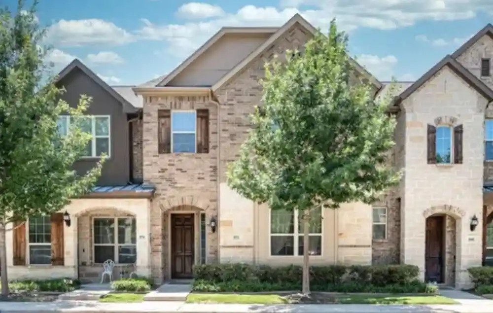 Photo 1 of Single family home for sale at 852 Rohan Dr, Richardson, TX 75081 | MLS# 21418179 | Listing updated on 2026-10-22