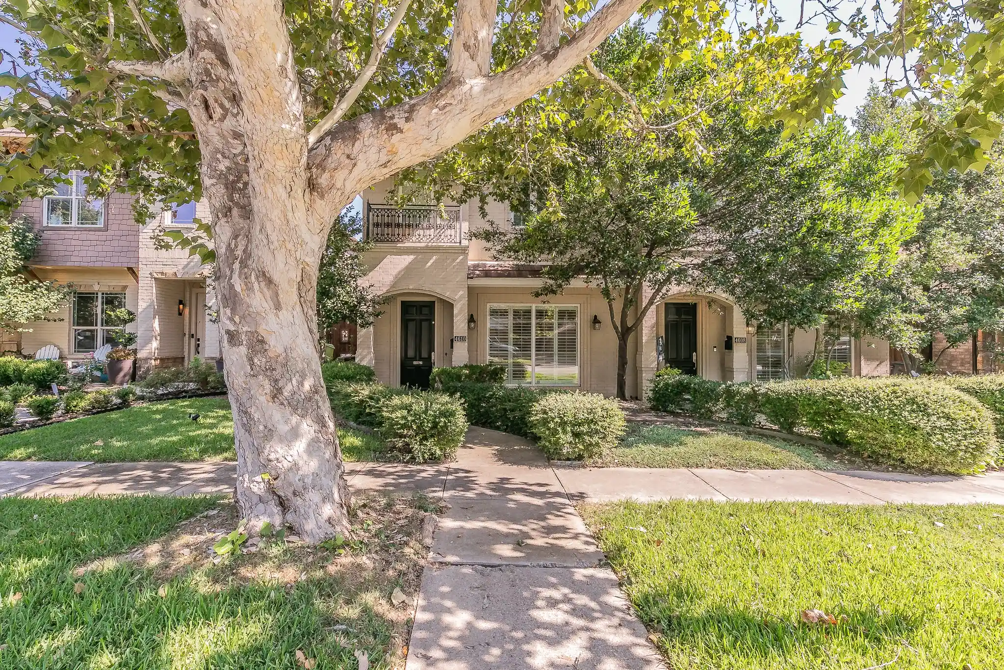Photo 1 of Townhouse for sale at 4610 Pershing Ave, Fort Worth, TX 76107 | MLS# 21413301 | Listing updated on 2026-10-27