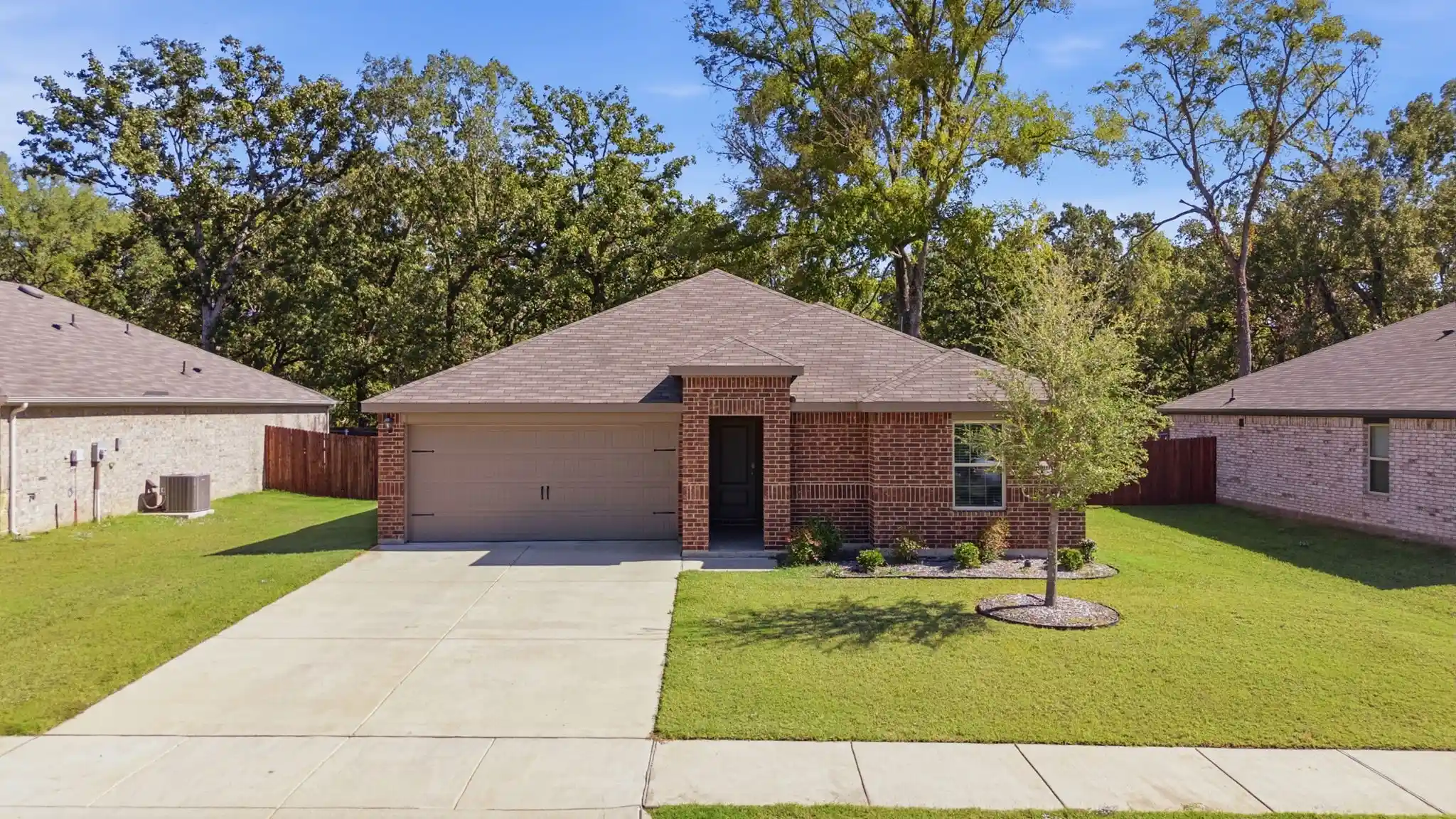 Single family home for sale at 1006 River Oaks Ln, Chandler, TX 75758 | MLS# 21370394