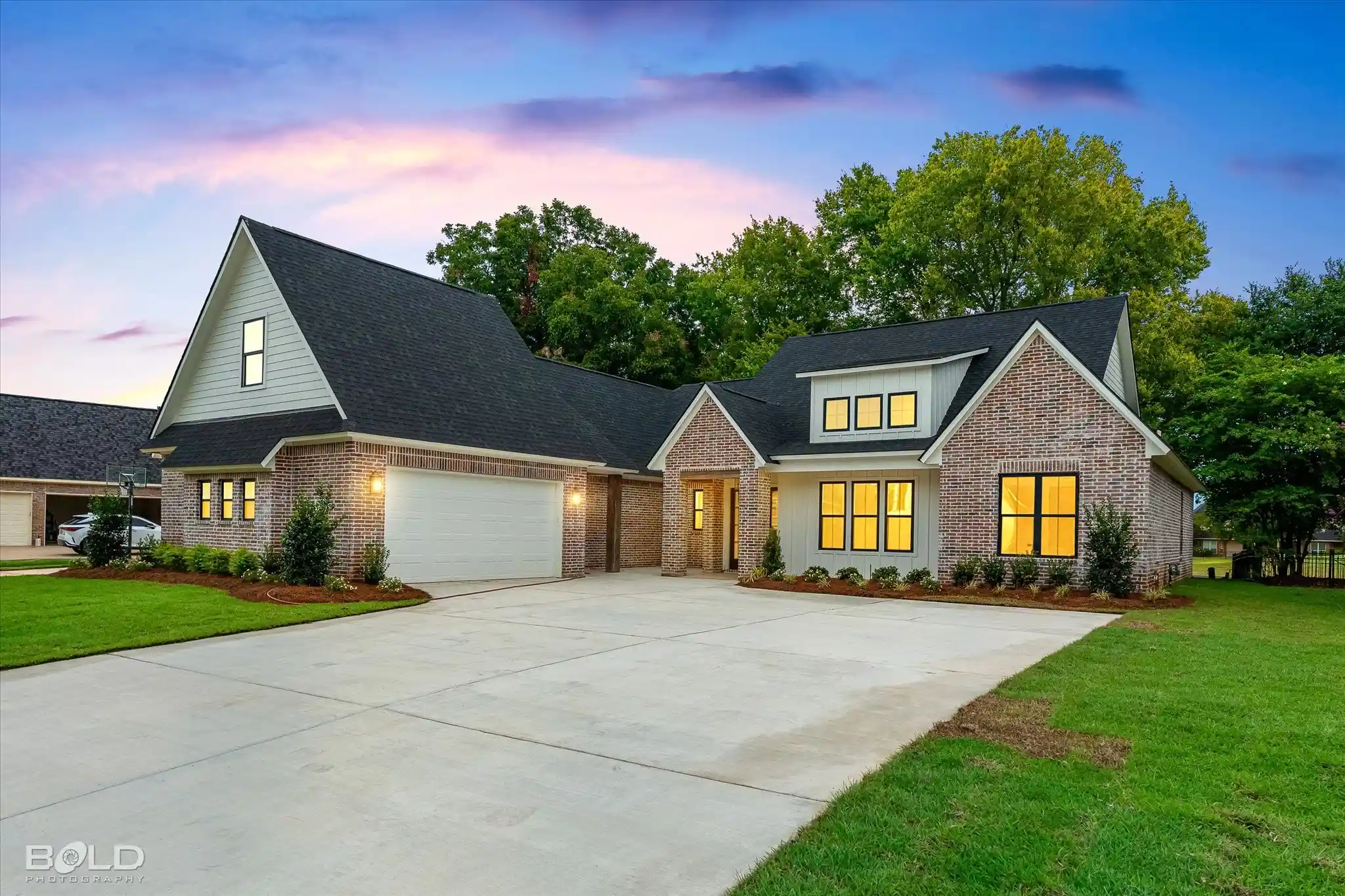 Photo 1 of Single family home for sale at 329 Autumn Ridge Dr, Bossier City, LA 71111 | MLS# 21418059 | Listing updated on 2026-10-22