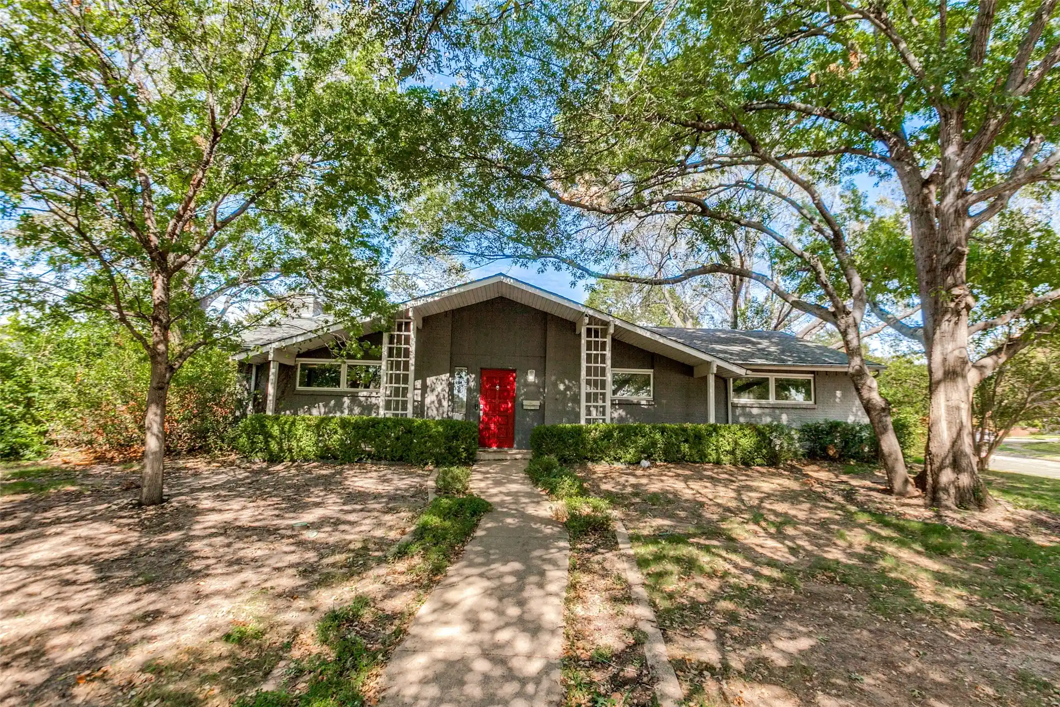 Single family home for sale at 12515 Cedar Bnd Dr, Dallas, TX 75244 | MLS# 21415634