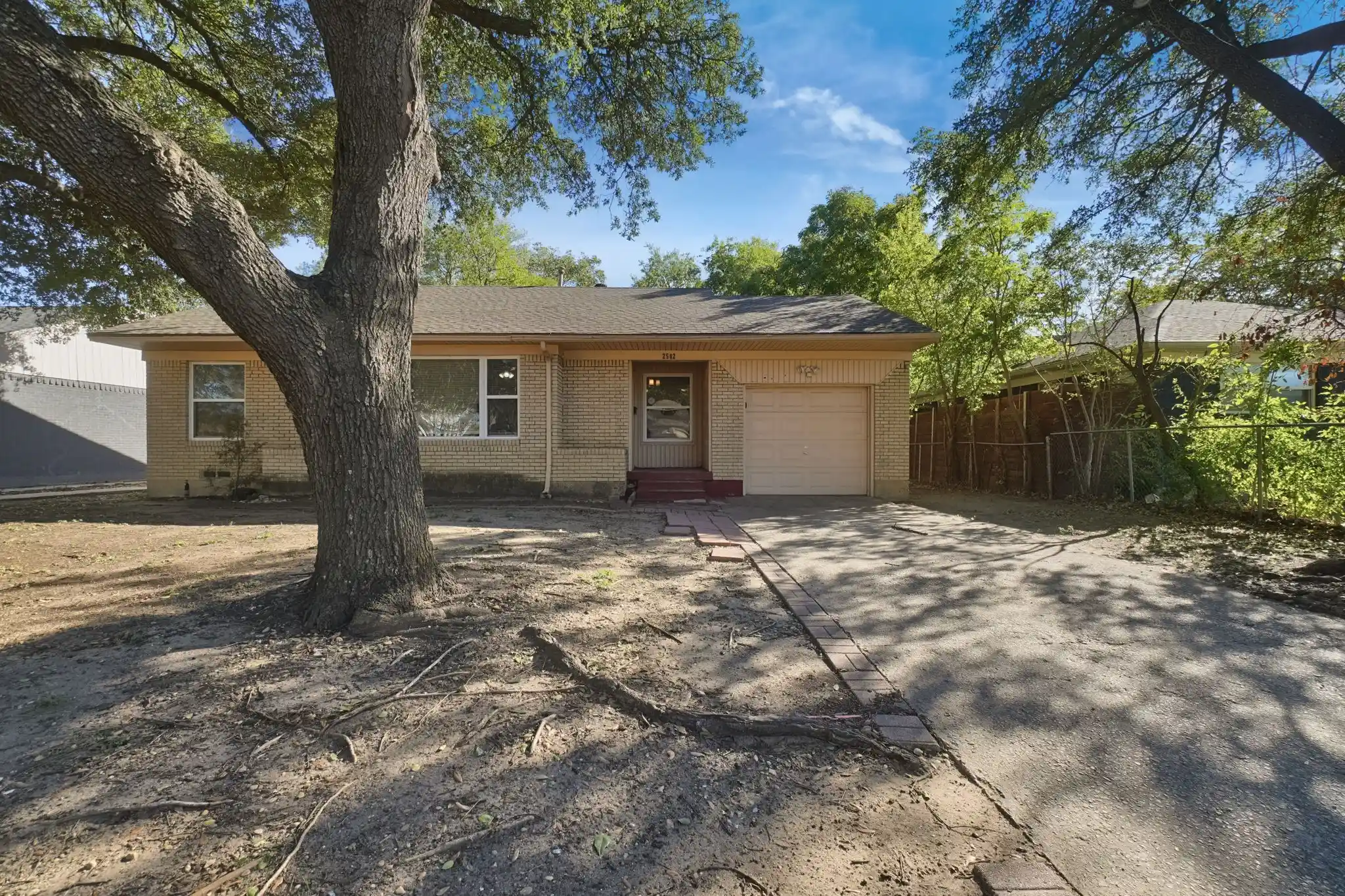 Photo 1 of Single family home for sale at 2502 Costa Mesa Dr, Dallas, TX 75228 | MLS# 21416090 | Listing updated on 2026-10-24