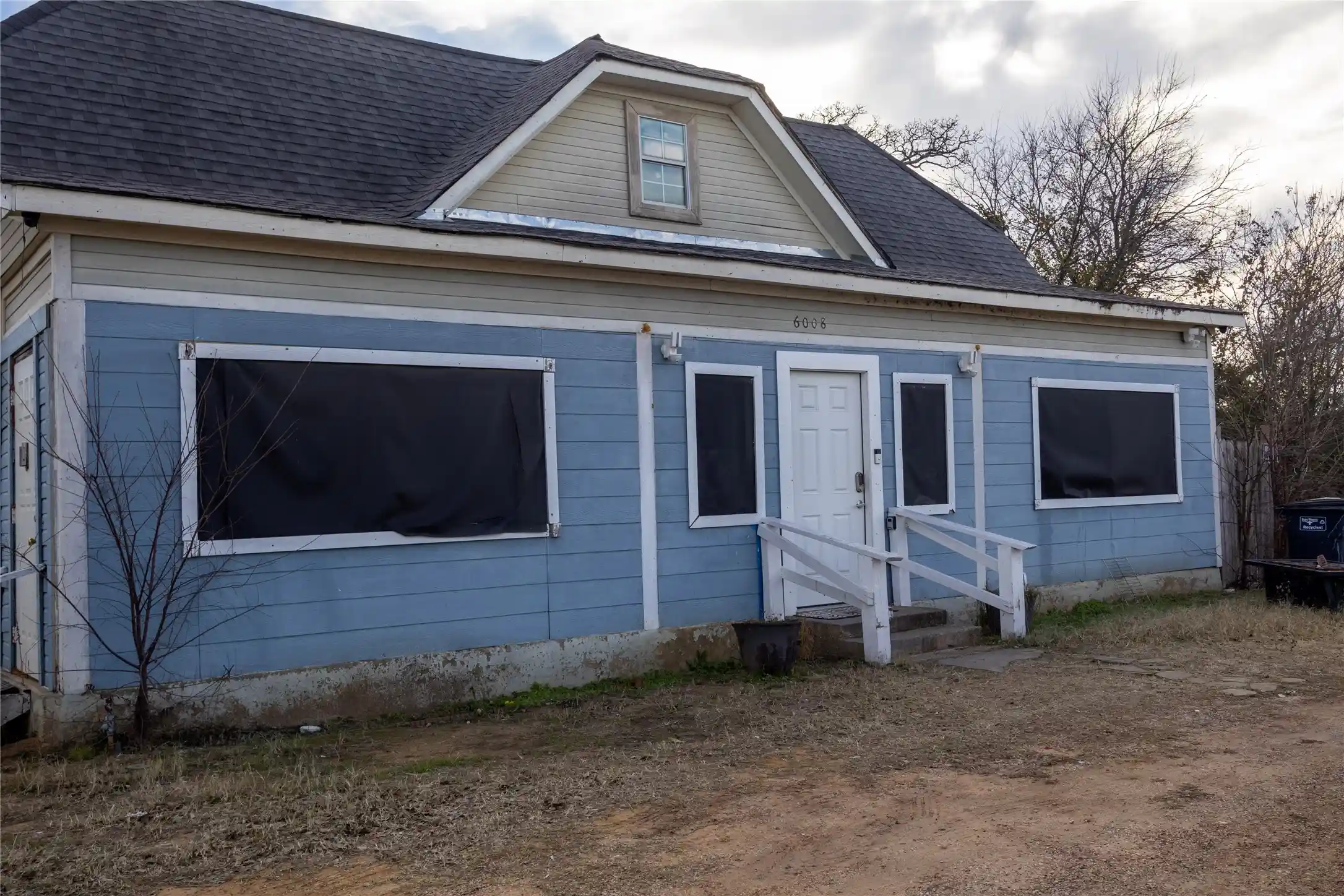 Photo 1 of Single family home for sale at 6008 Eastland St, Fort Worth, TX 76119 | MLS# 21411012 | Listing updated on 2026-10-24