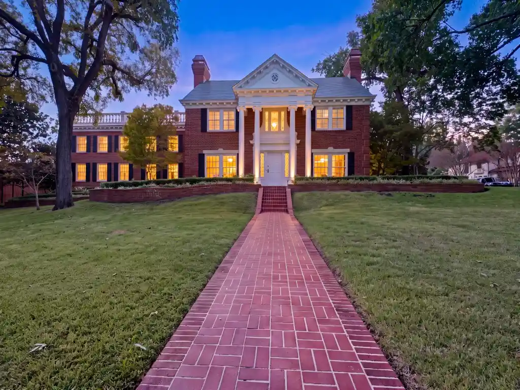 Photo 1 of Mansion for sale at 6858 Tokalon Dr, Dallas, TX 75214 | MLS# 21394274 | Listing updated on 2026-10-27