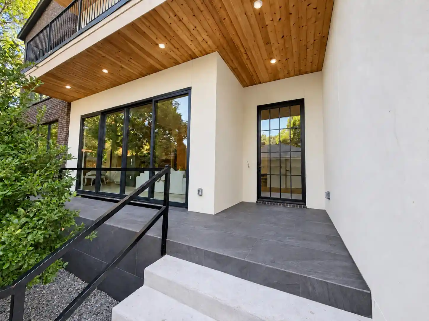 Photo 1 of Mansion for sale at 3624 N Fitzhugh Ave, Dallas, TX 75204 | MLS# 21417703 | Listing updated on 2026-10-23