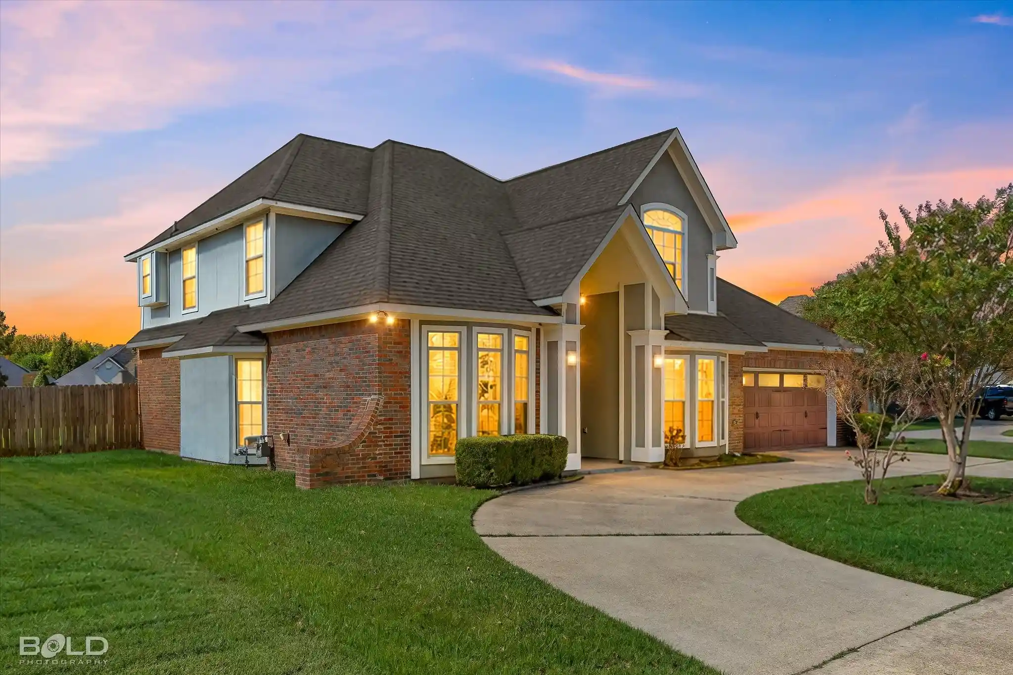 Photo 1 of Single family home for sale at 7928 Captain Cooley Dr, Shreveport, LA 71115 | MLS# 21418848 | Listing updated on 2026-10-24