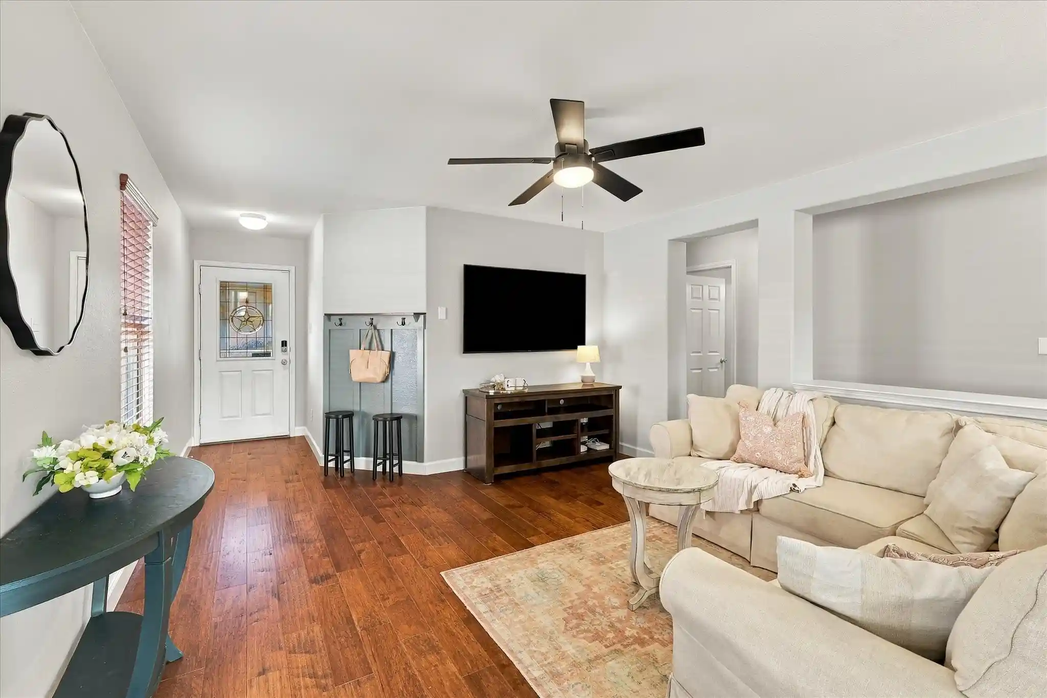 Photo 1 of Single family home for sale at 5916 Ridge Lake Dr, Fort Worth, TX 76244 | MLS# 21417198 | Listing updated on 2026-10-28