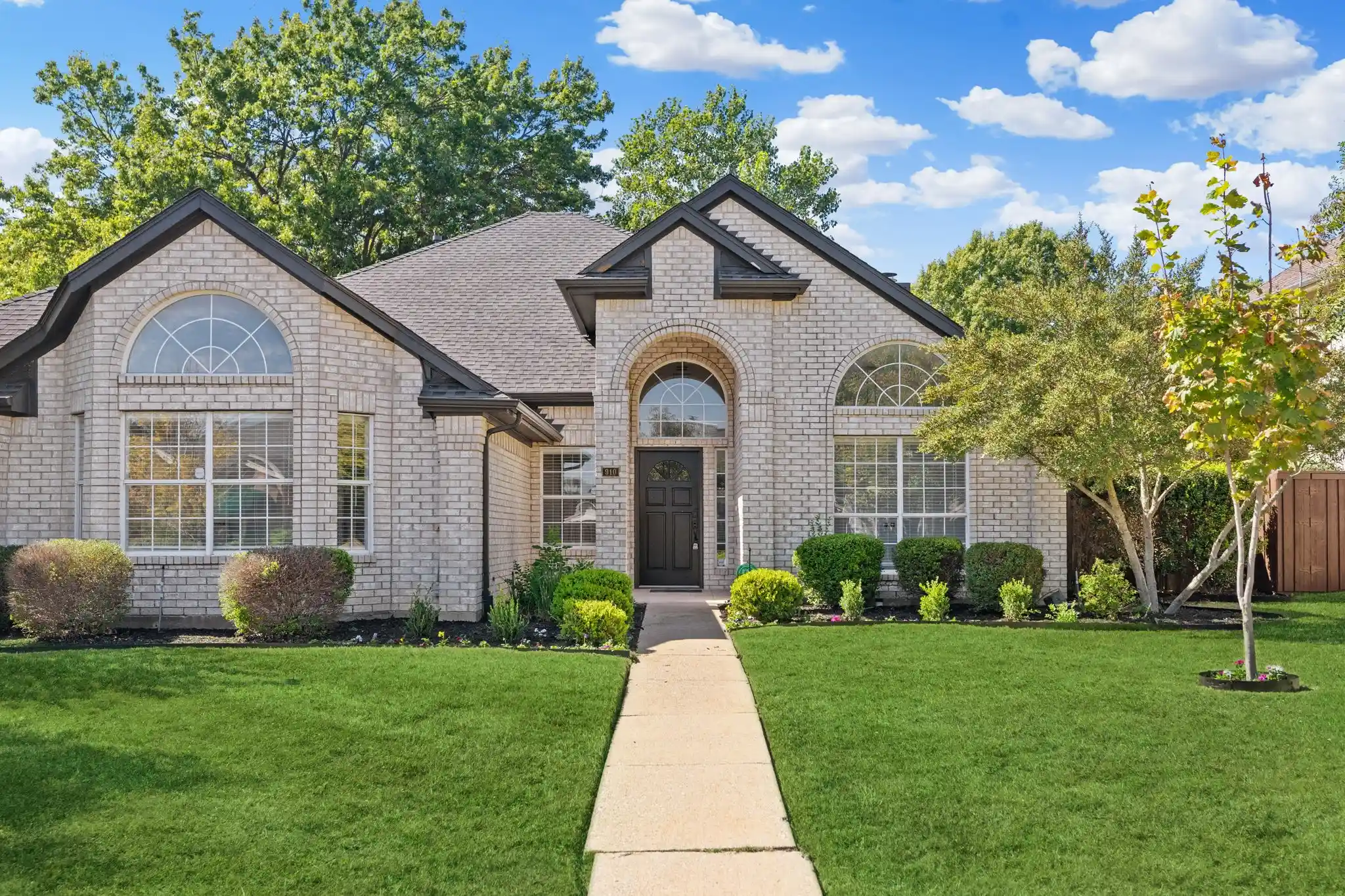 Single family home for sale at 910 Blackstone Dr, Allen, TX 75002 | MLS# 21418898